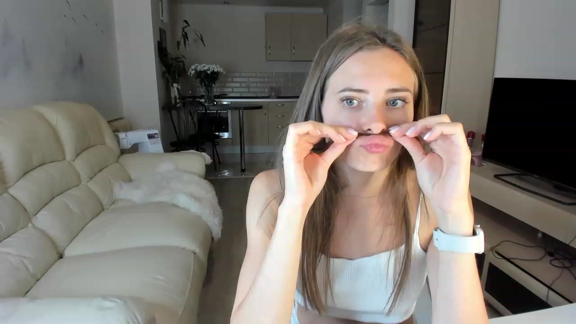 Gallery image thumbnail from FeelMySkills's myfreecams stream on, 08/18/2023, 19:24 image 20 of 20