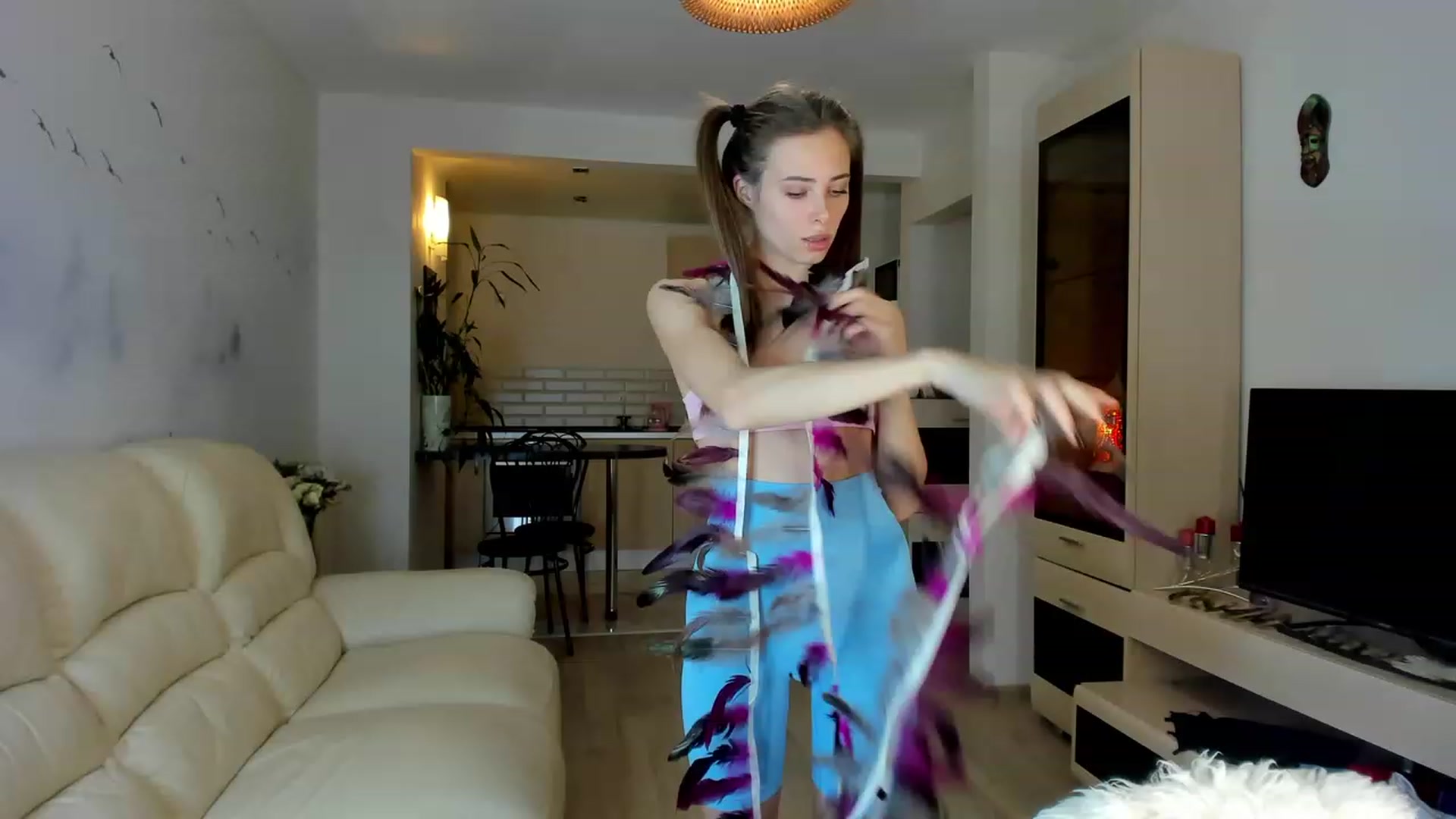 Gallery image thumbnail from FeelMySkills's myfreecams stream on, 10/24/2023, 18:07 image 3 of 20