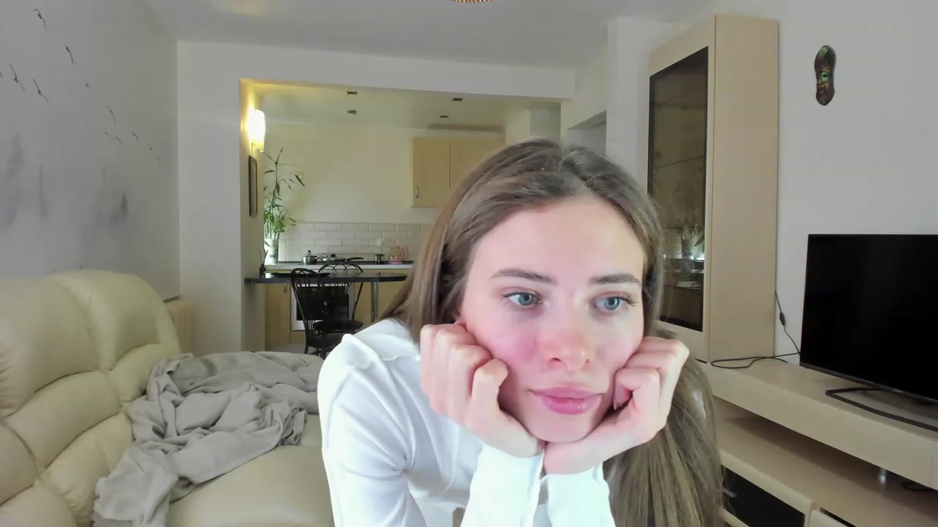 Gallery image thumbnail from FeelMySkills's myfreecams stream on, 12/13/2023, 20:22 image 6 of 20