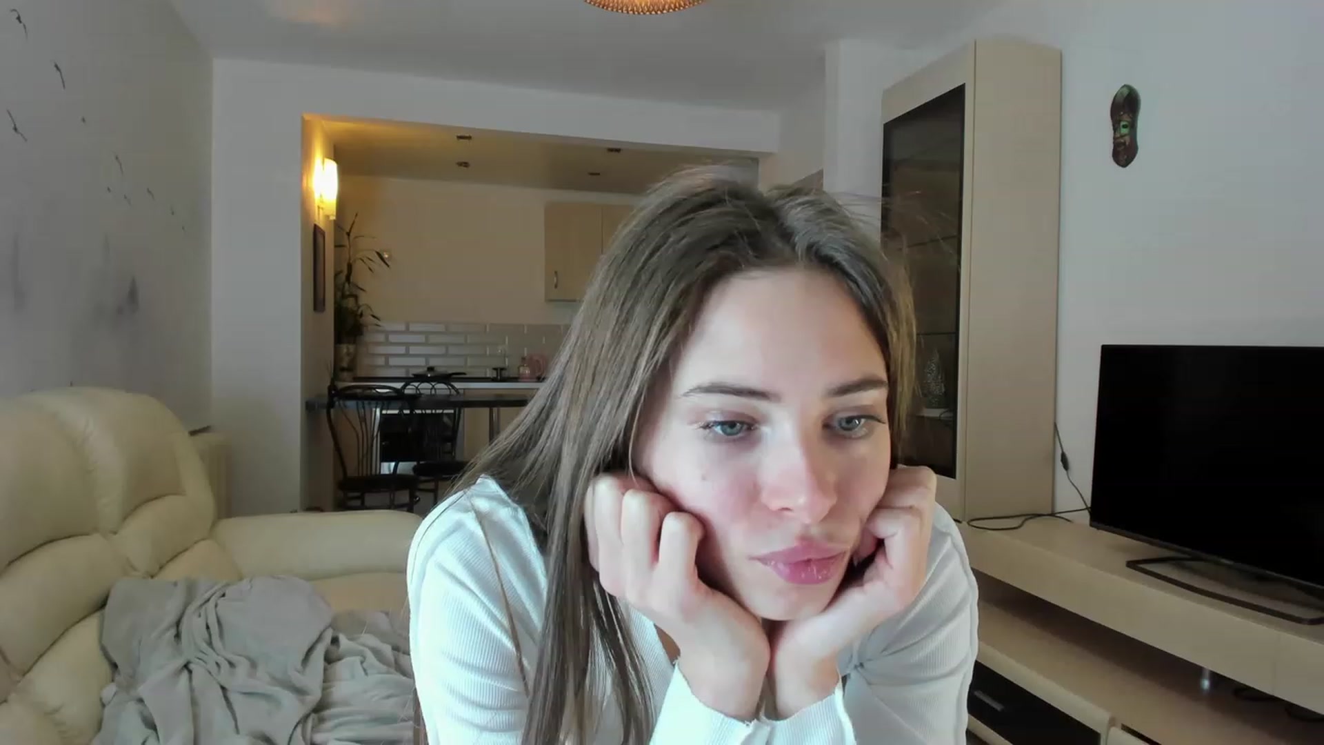 Gallery image thumbnail from FeelMySkills's myfreecams stream on, 12/17/2023, 13:39 image 9 of 20