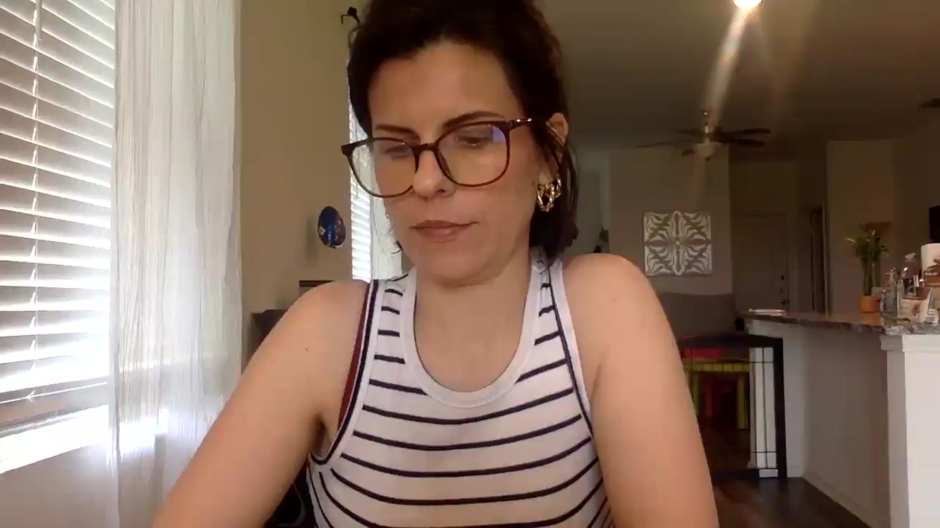Gallery image thumbnail from Feel_it_good's myfreecams stream on, 06/01/2025, 18:58 image 15 of 20