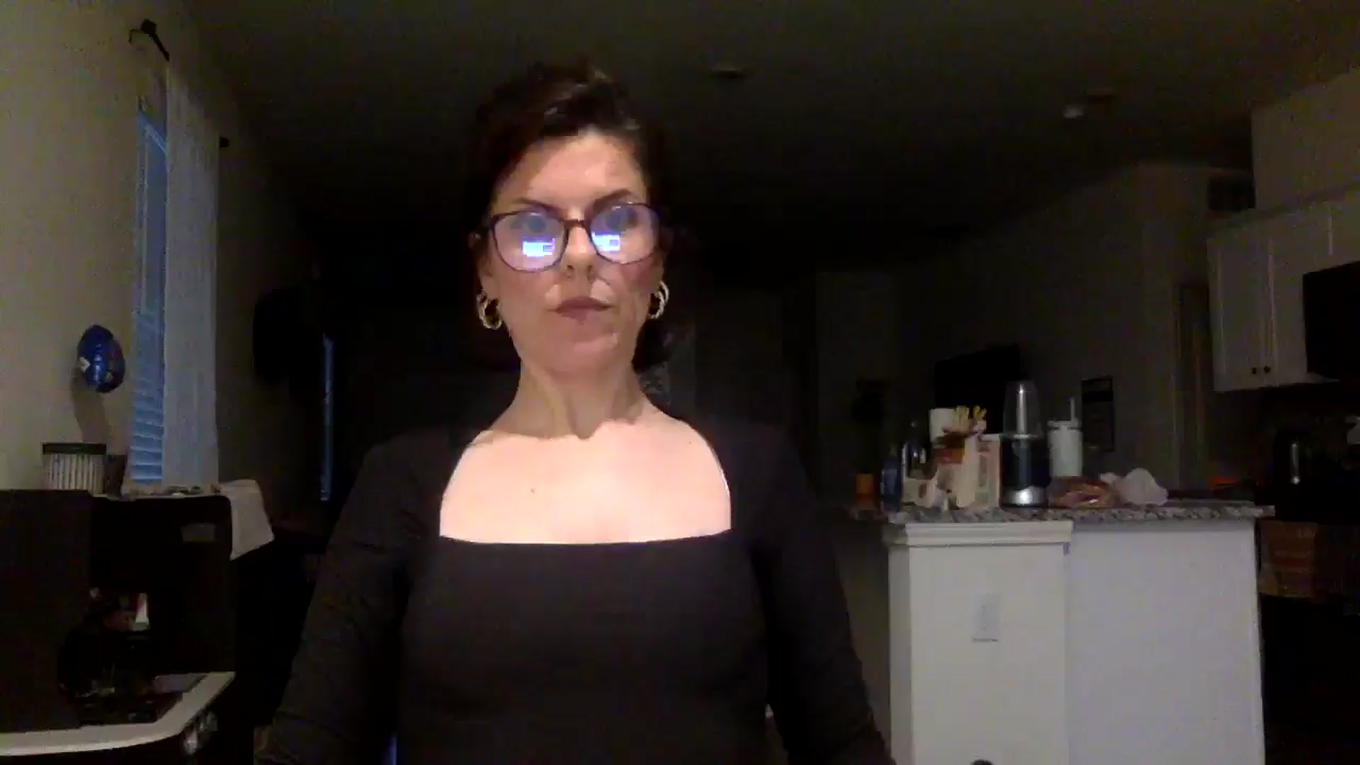 Gallery image thumbnail from Feel_it_good's myfreecams stream on, 06/02/2025, 01:48 image 8 of 20