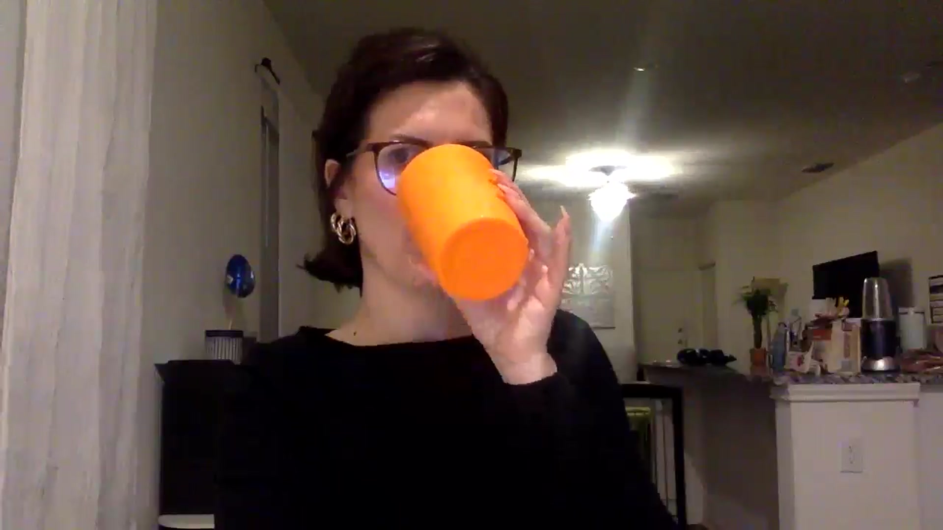 Gallery image thumbnail from Feel_it_good's myfreecams stream on, 06/02/2025, 03:21 image 15 of 20