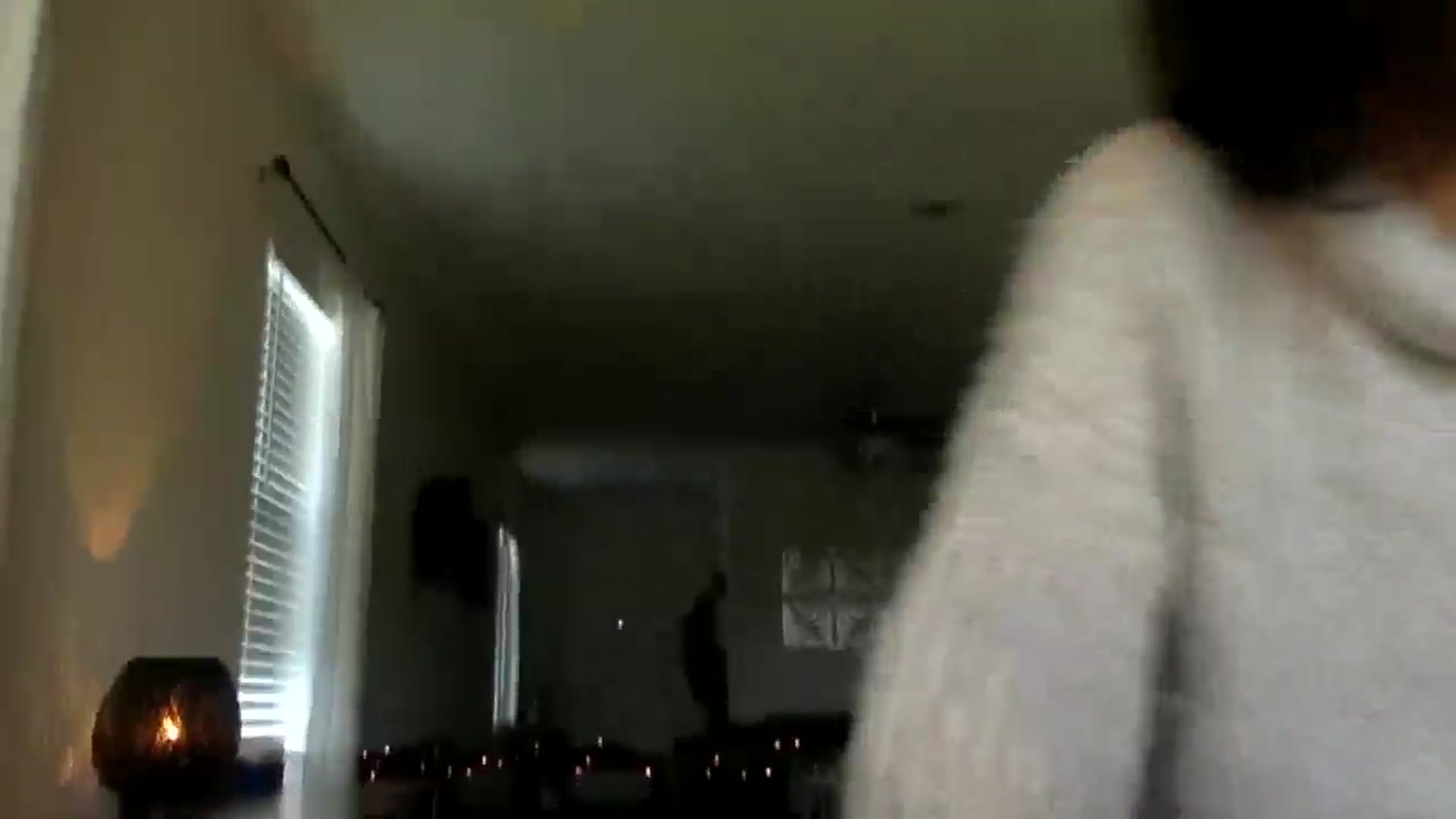Gallery image thumbnail from Feel_it_good's myfreecams stream on, 12/31/2025, 19:01 image 17 of 20