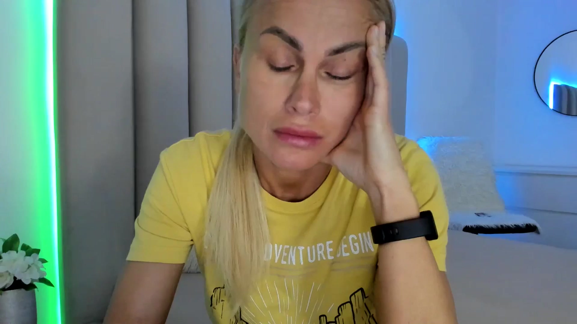 Gallery image thumbnail from FeelingLost's myfreecams stream on, 03/09/2026, 17:36 image 18 of 20