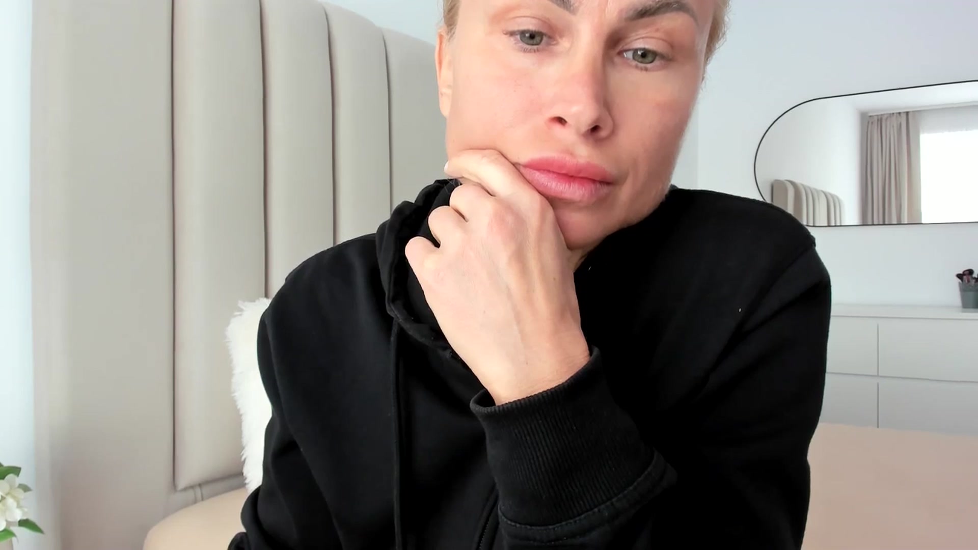 Gallery image thumbnail from FeelingLost's myfreecams stream on, 03/10/2026, 16:24 image 5 of 20