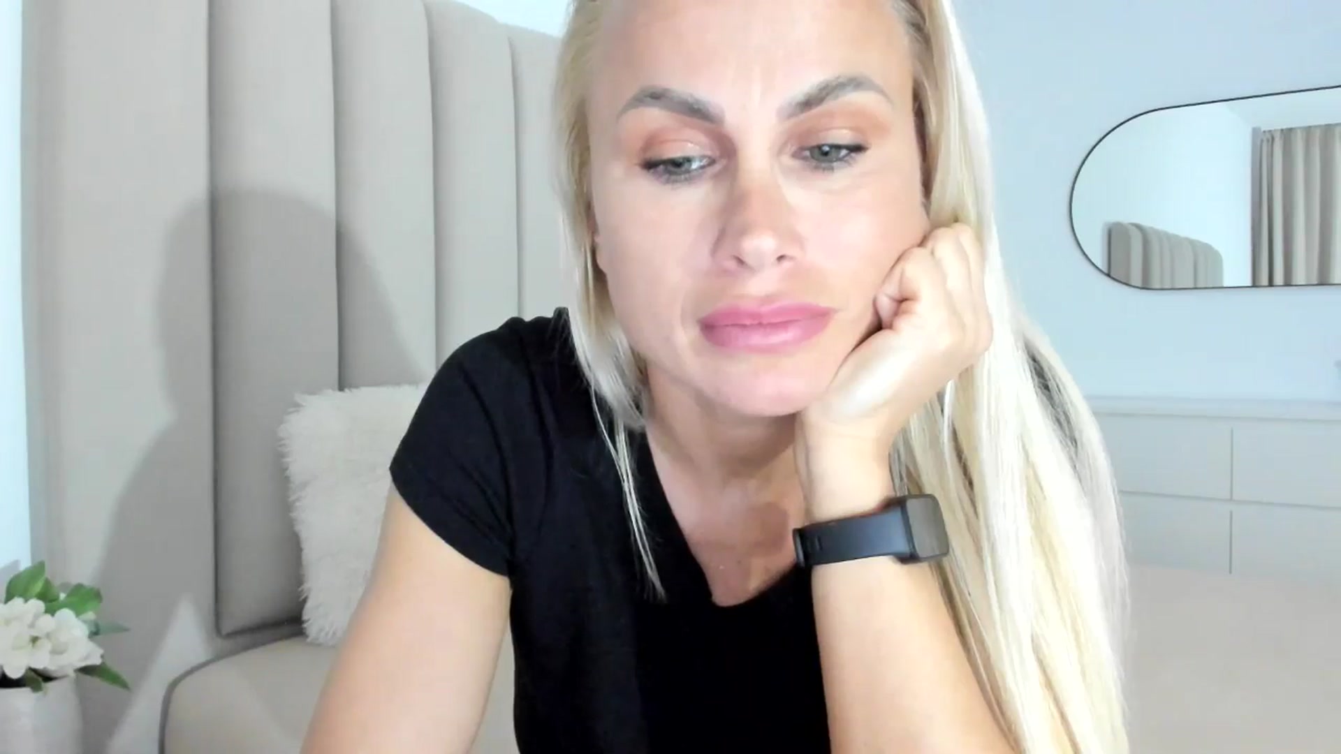 Gallery image thumbnail from FeelingLost's myfreecams stream on, 03/12/2026, 17:13 image 18 of 20