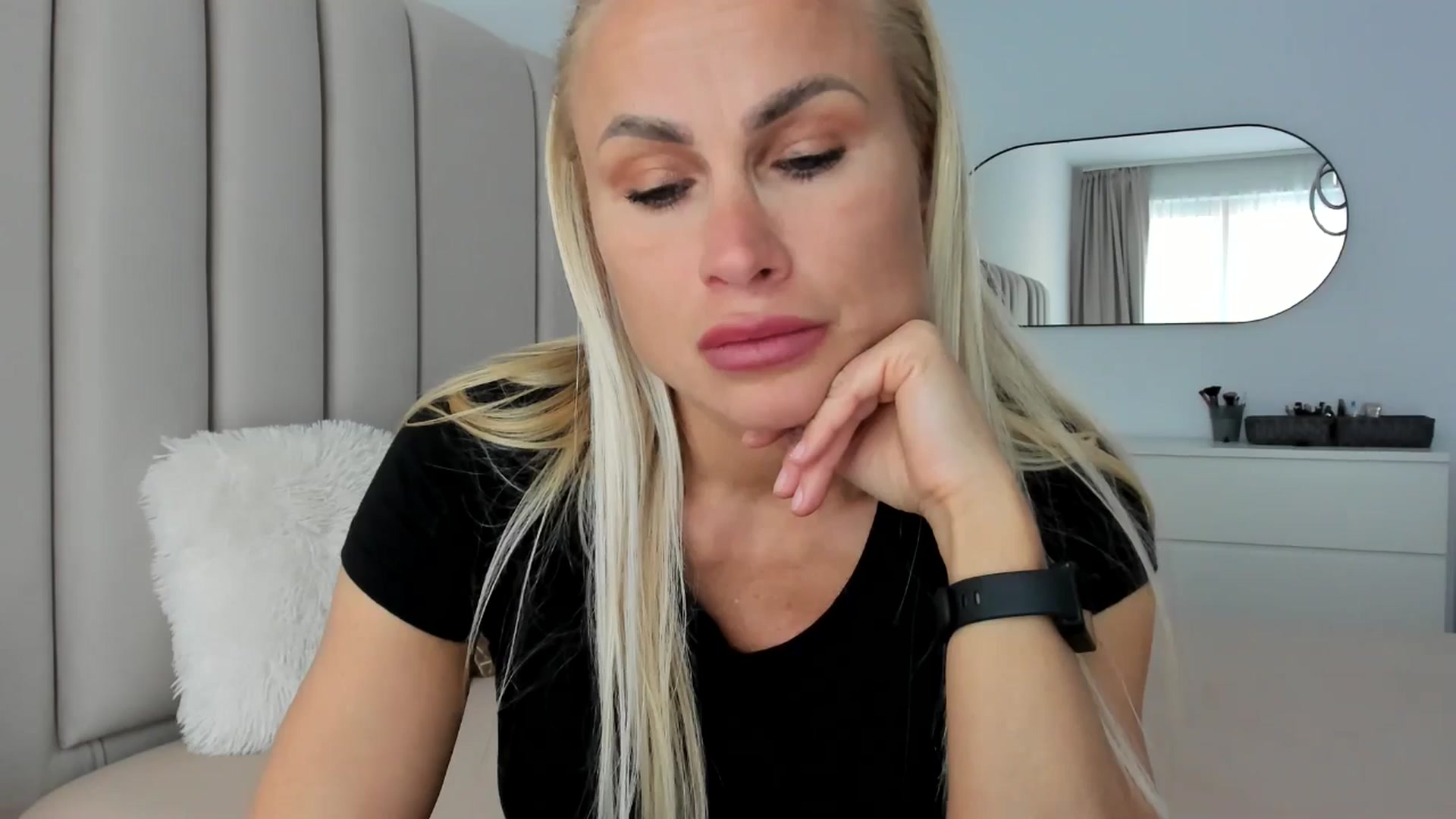 Gallery image thumbnail from FeelingLost's myfreecams stream on, 03/13/2026, 16:51 image 14 of 20