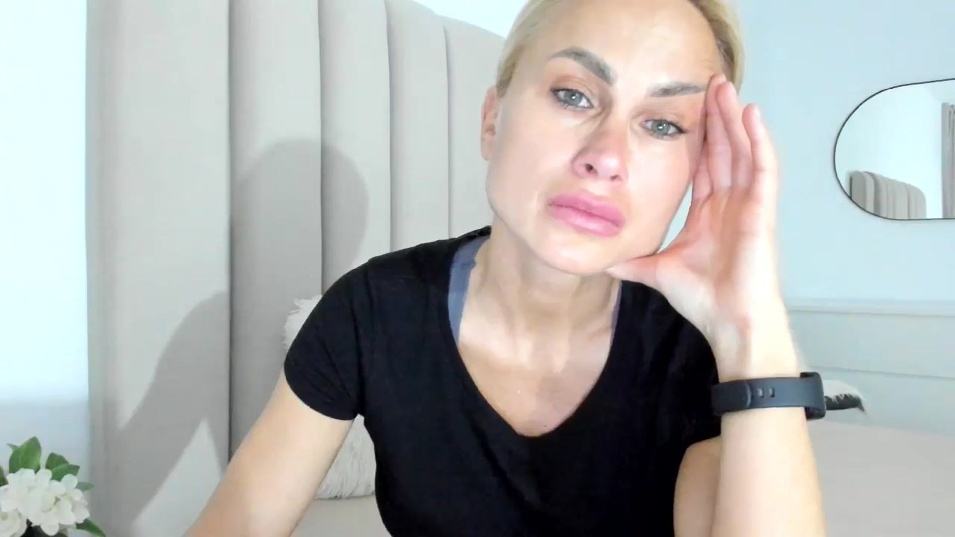 Gallery image thumbnail from FeelingLost's myfreecams stream on, 03/16/2026, 17:24 image 17 of 20