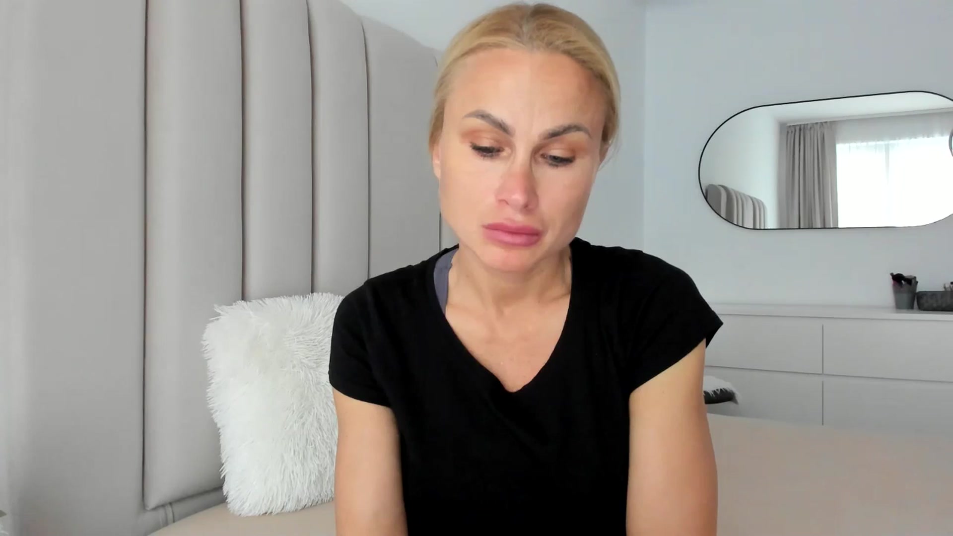 Gallery image thumbnail from FeelingLost's myfreecams stream on, 03/16/2026, 17:24 image 8 of 20