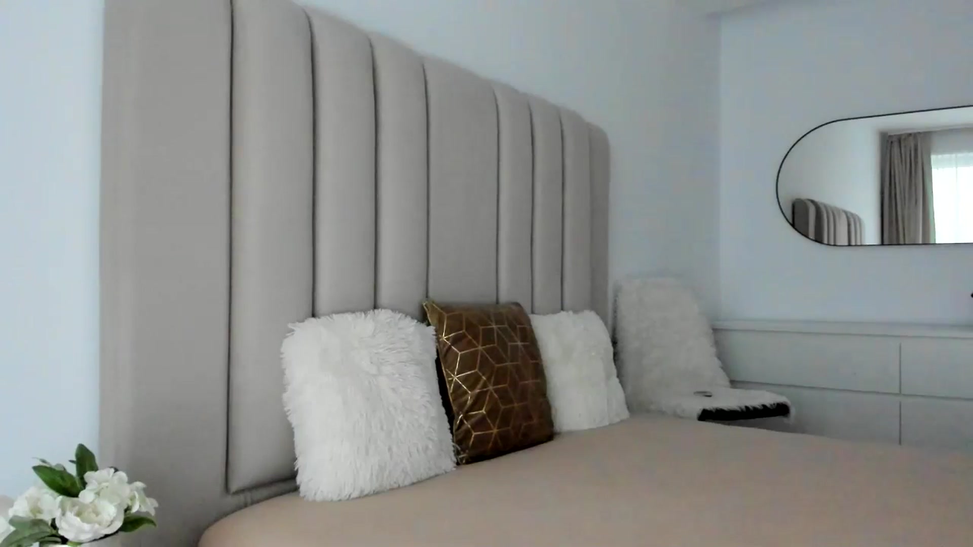 Gallery image thumbnail from FeelingLost's myfreecams stream on, 03/23/2026, 16:58 image 7 of 20