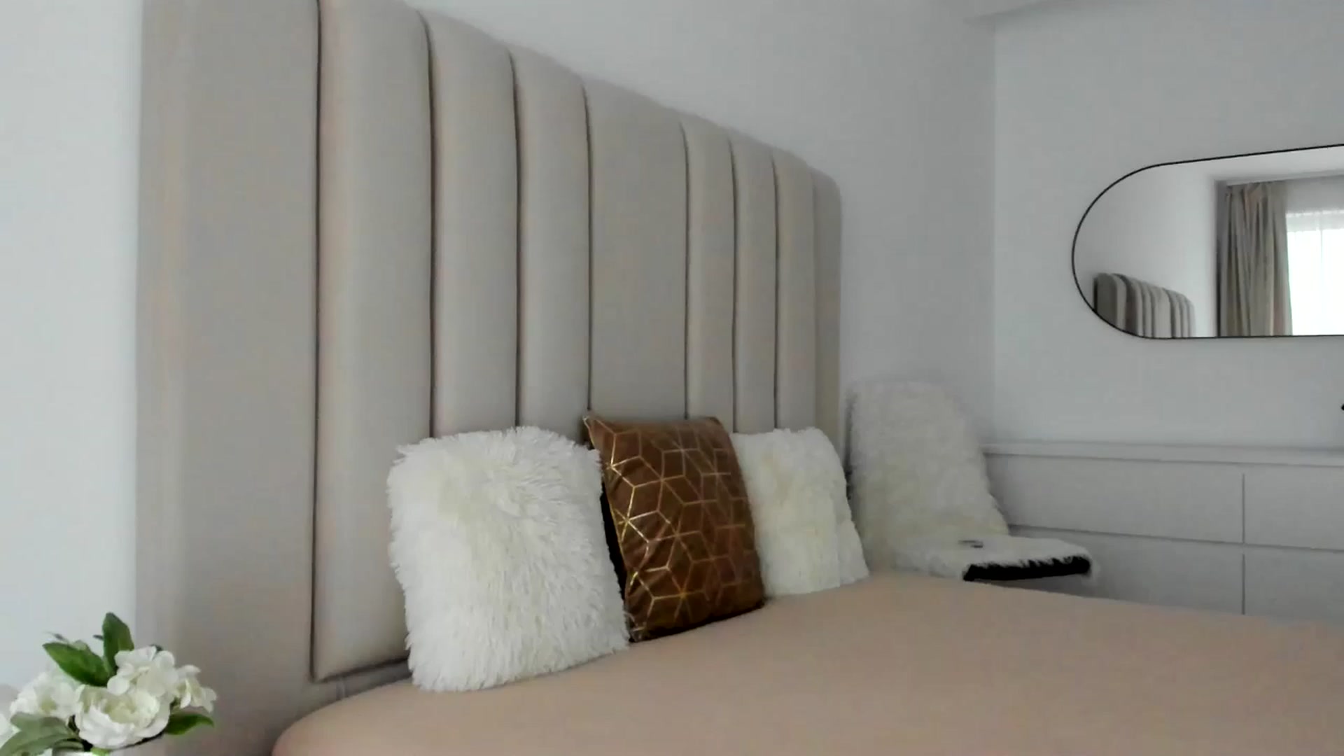 Gallery image thumbnail from FeelingLost's myfreecams stream on, 03/23/2026, 16:58 image 1 of 20