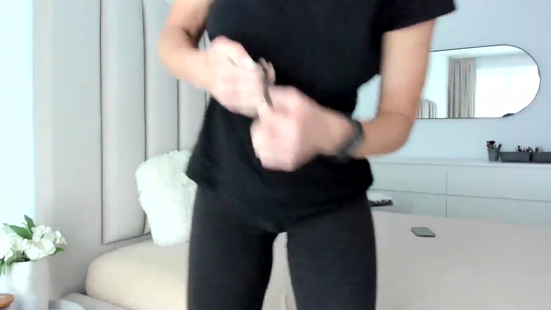 Gallery image thumbnail from FeelingLost's myfreecams stream on, 03/30/2026, 16:38 image 5 of 20