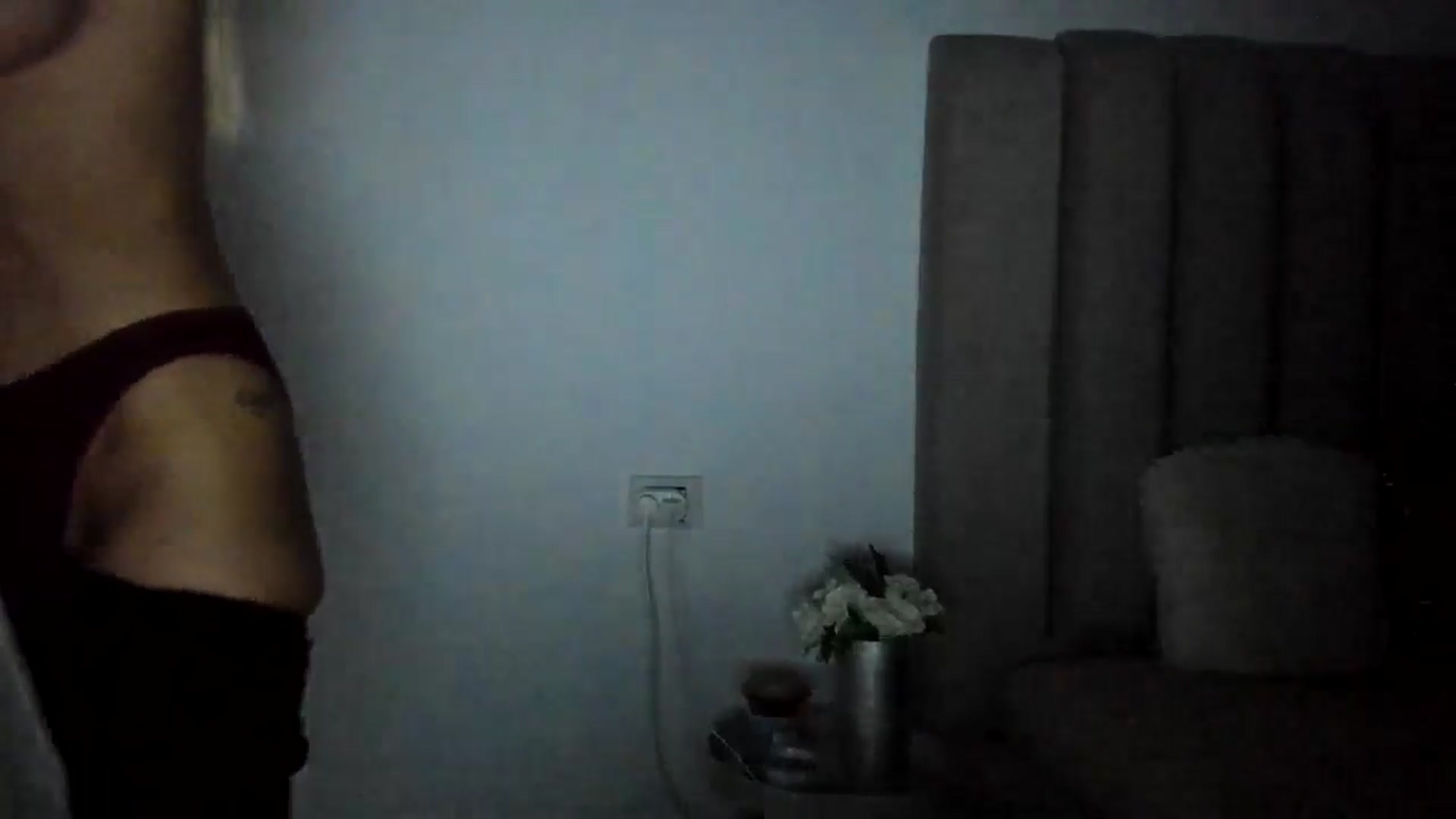 Gallery image thumbnail from FeelingLost's myfreecams stream on, 04/03/2026, 17:40 image 11 of 20
