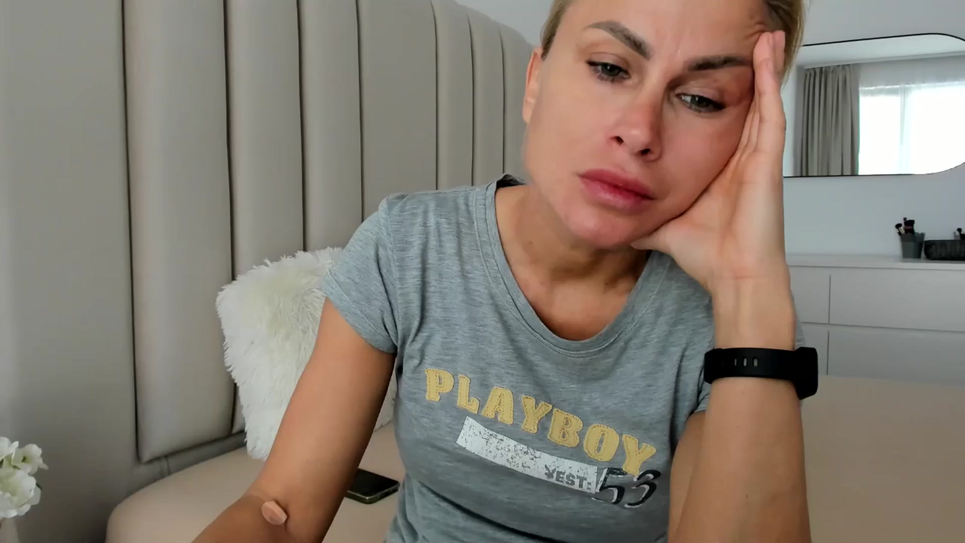 Gallery image thumbnail from FeelingLost's myfreecams stream on, 04/07/2026, 16:14 image 10 of 20