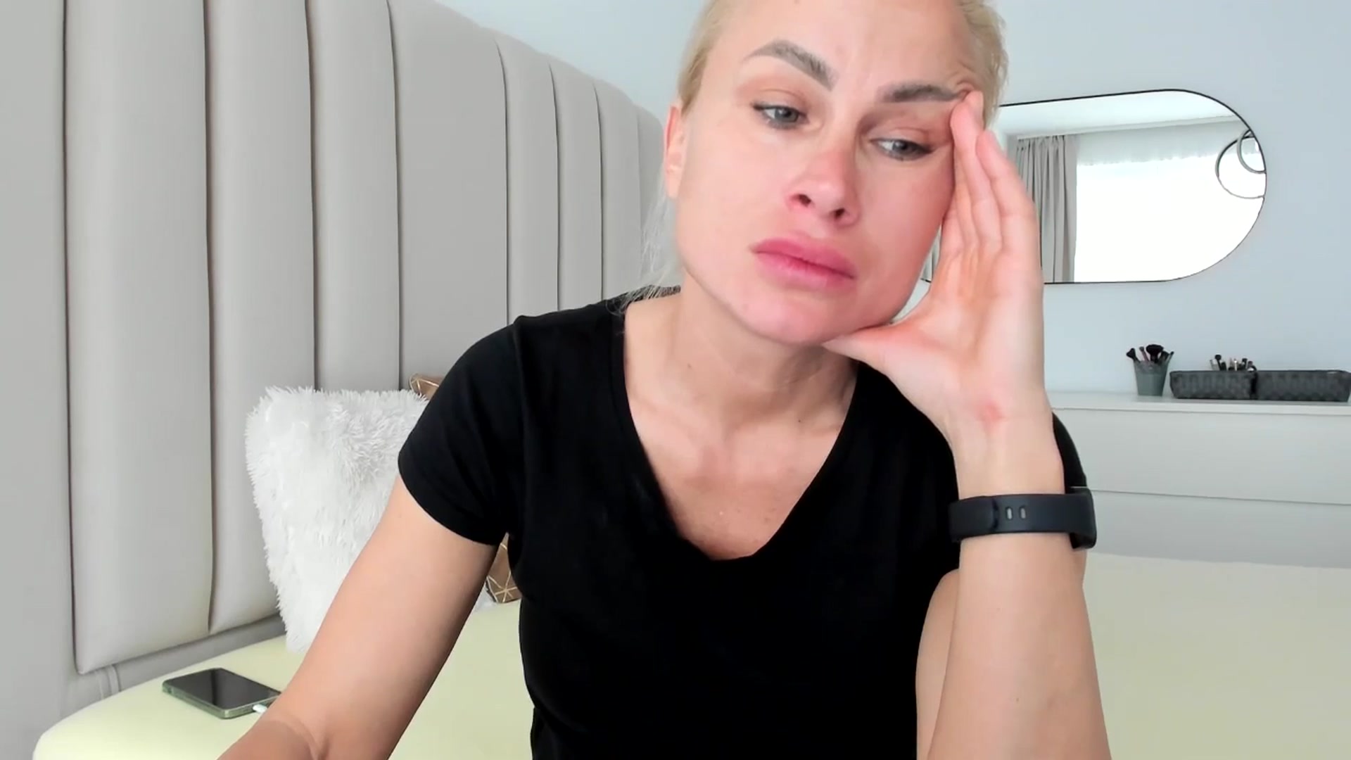 Gallery image thumbnail from FeelingLost's myfreecams stream on, 04/17/2026, 15:50 image 19 of 20