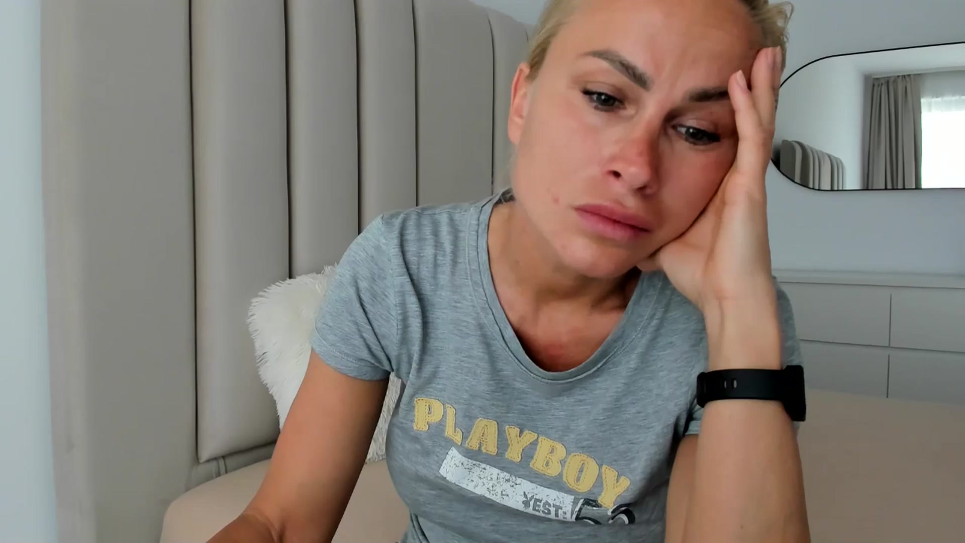 Gallery image thumbnail from FeelingLost's myfreecams stream on, 05/08/2026, 16:34 image 13 of 20
