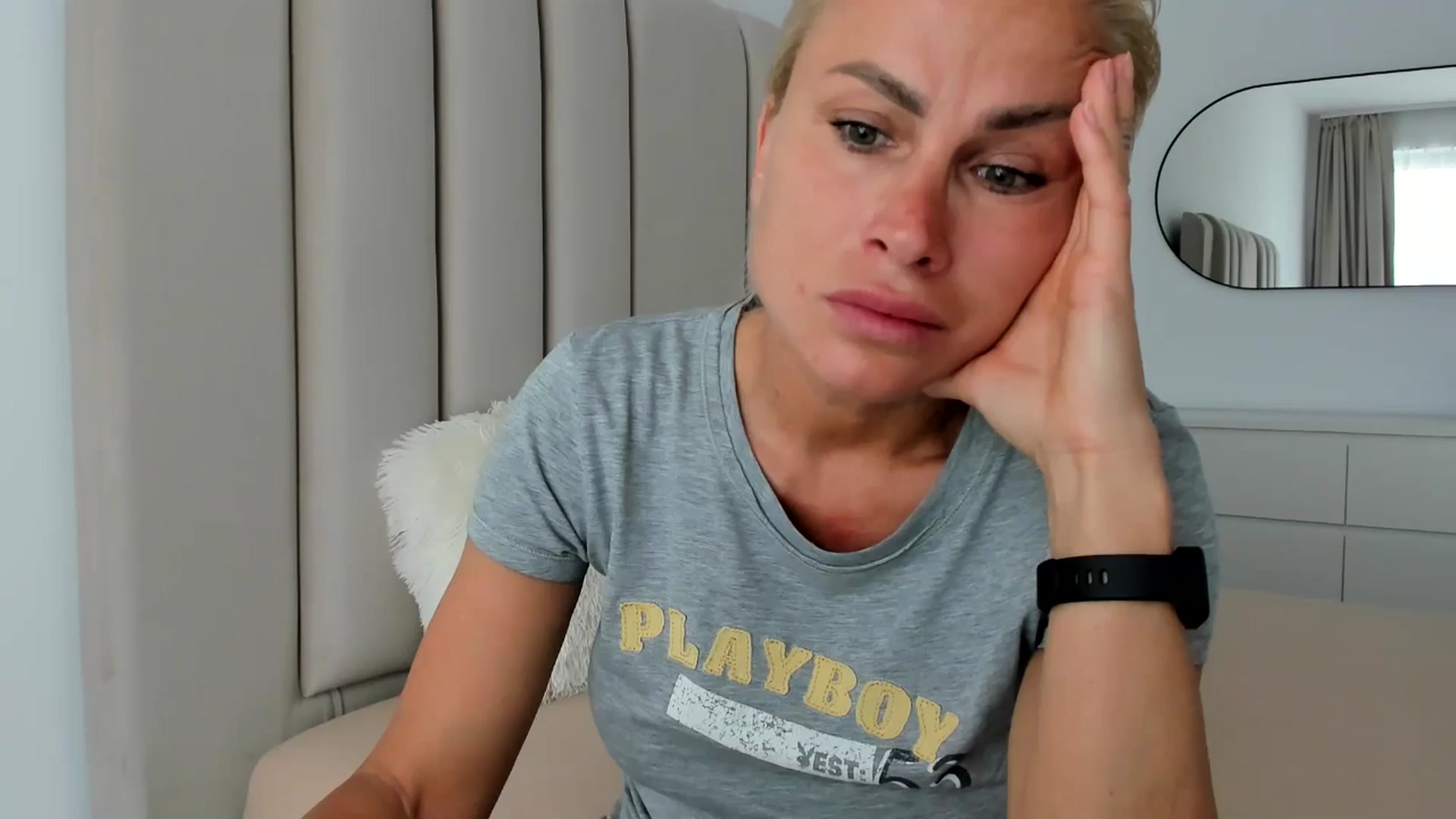 Gallery image thumbnail from FeelingLost's myfreecams stream on, 05/08/2026, 16:34 image 11 of 20