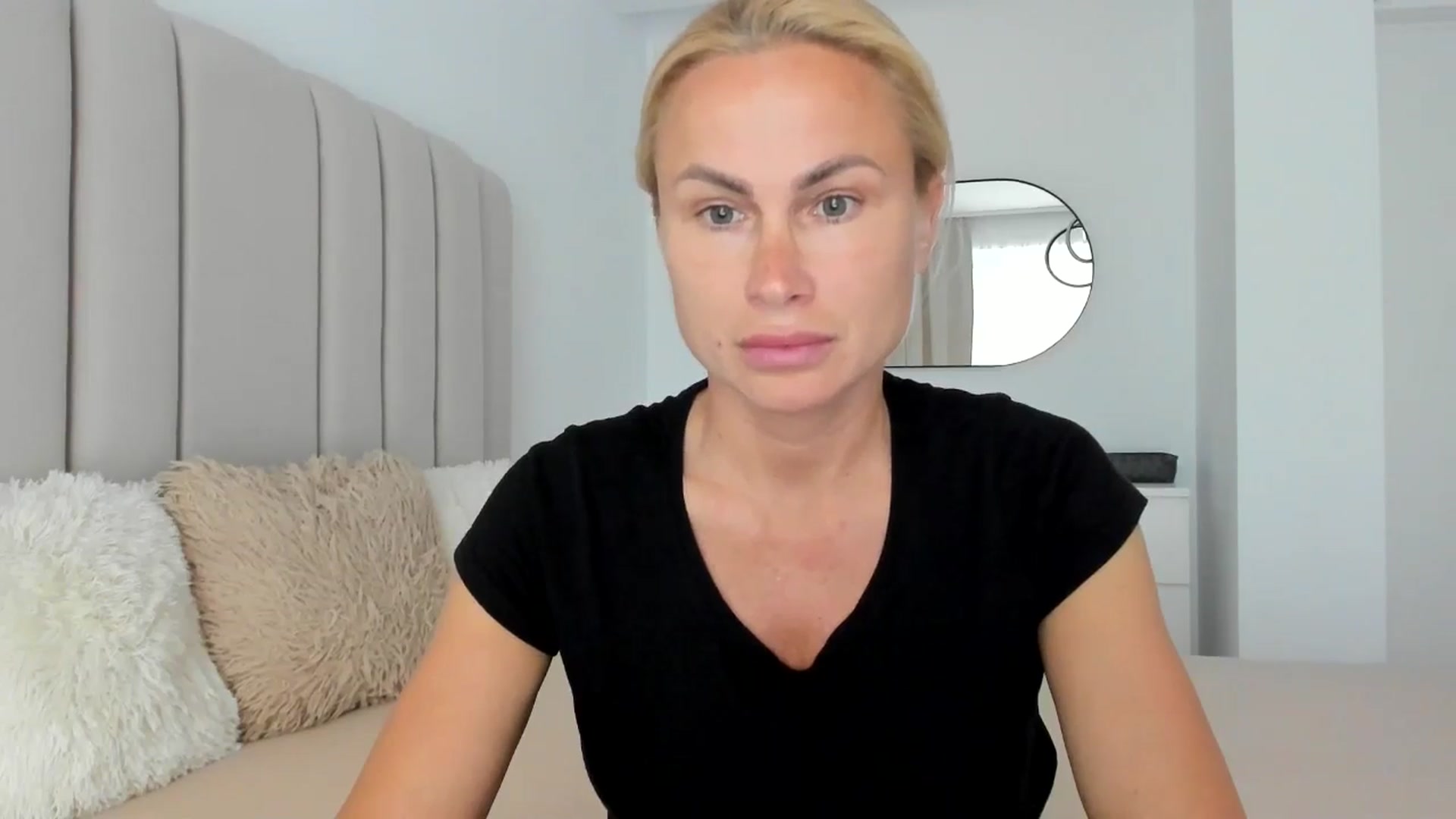 Gallery image thumbnail from FeelingLost's myfreecams stream on, 05/09/2026, 16:13 image 11 of 20