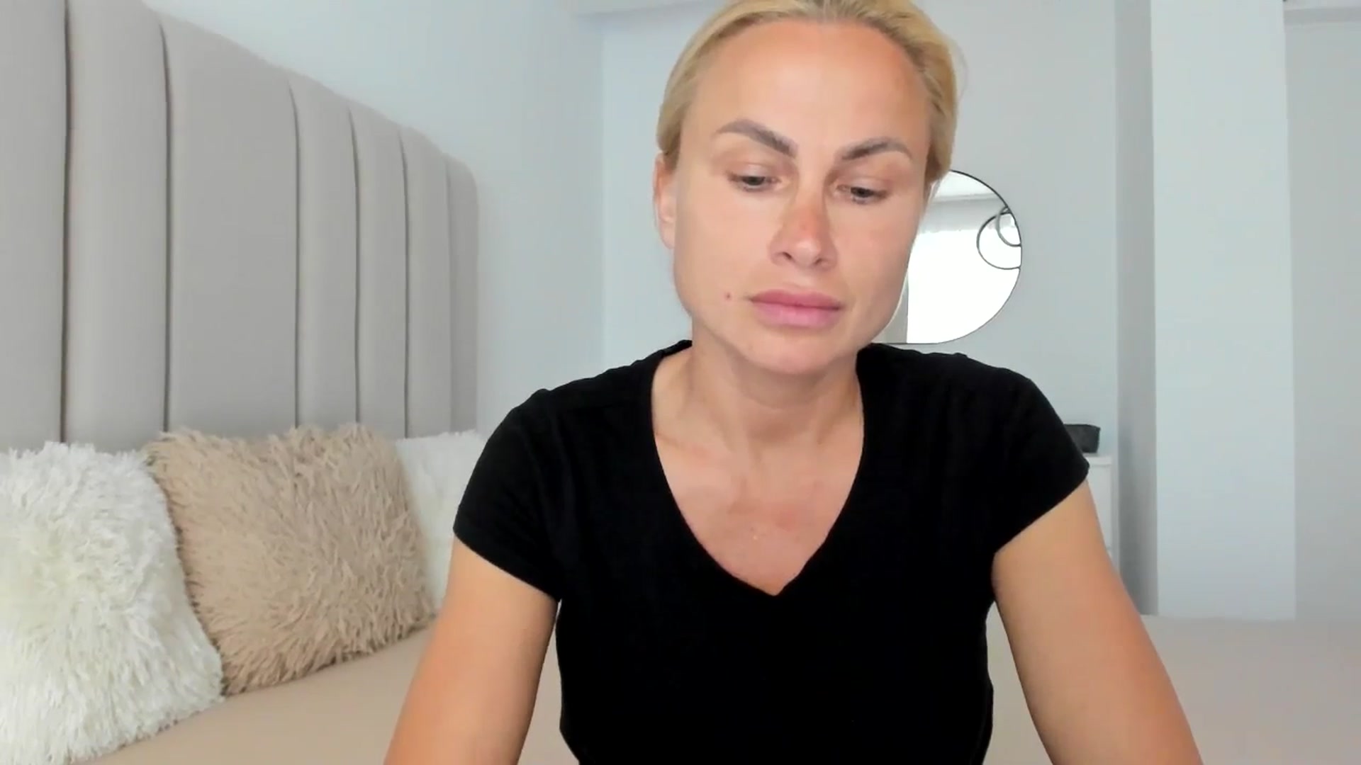 Gallery image thumbnail from FeelingLost's myfreecams stream on, 05/09/2026, 16:13 image 10 of 20