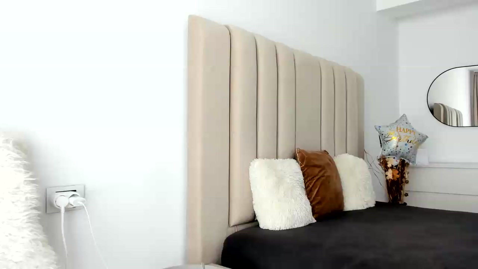 Gallery image thumbnail from FeelingLost's myfreecams stream on, 07/03/2026, 15:21 image 9 of 20