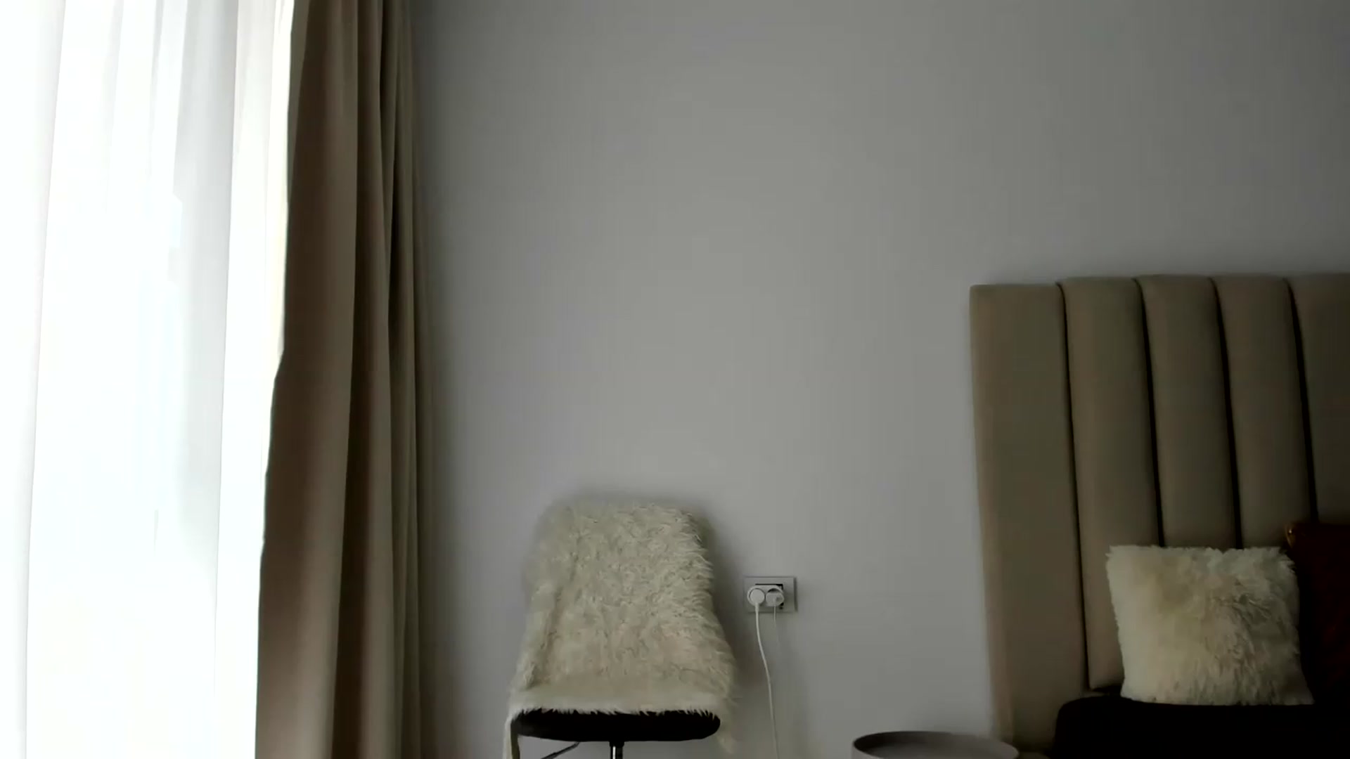 Gallery image thumbnail from FeelingLost's myfreecams stream on, 07/09/2026, 16:05 image 13 of 20
