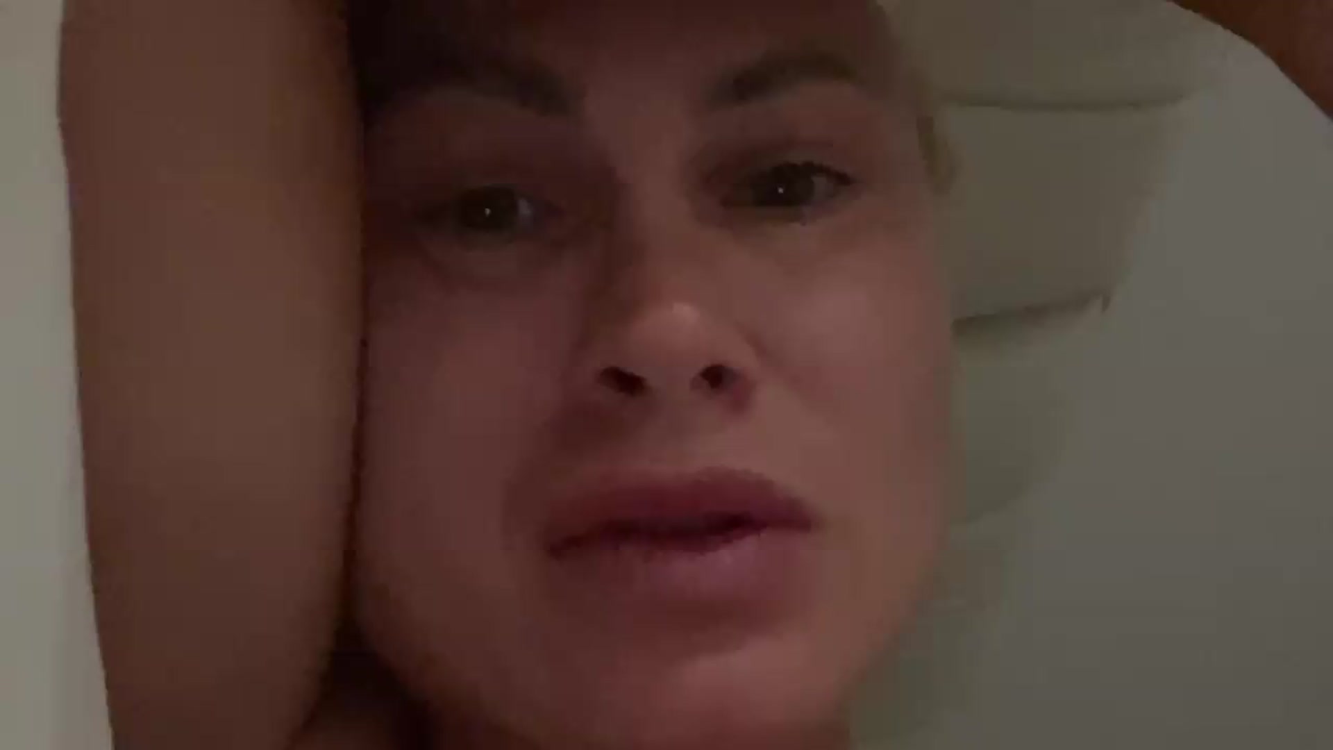 Gallery image thumbnail from FeelingLost's myfreecams stream on, 07/13/2026, 19:14 image 10 of 20
