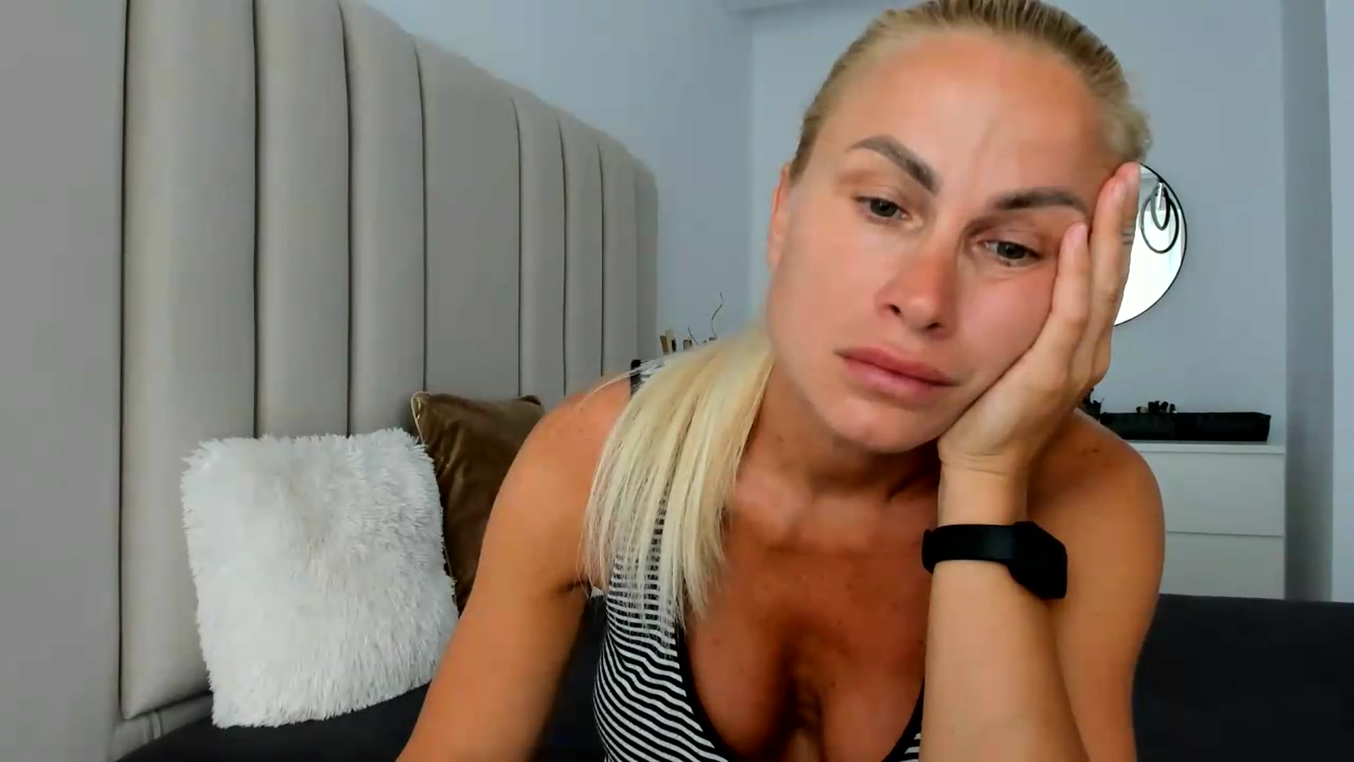Gallery image thumbnail from FeelingLost's myfreecams stream on, 07/16/2026, 16:06 image 20 of 20