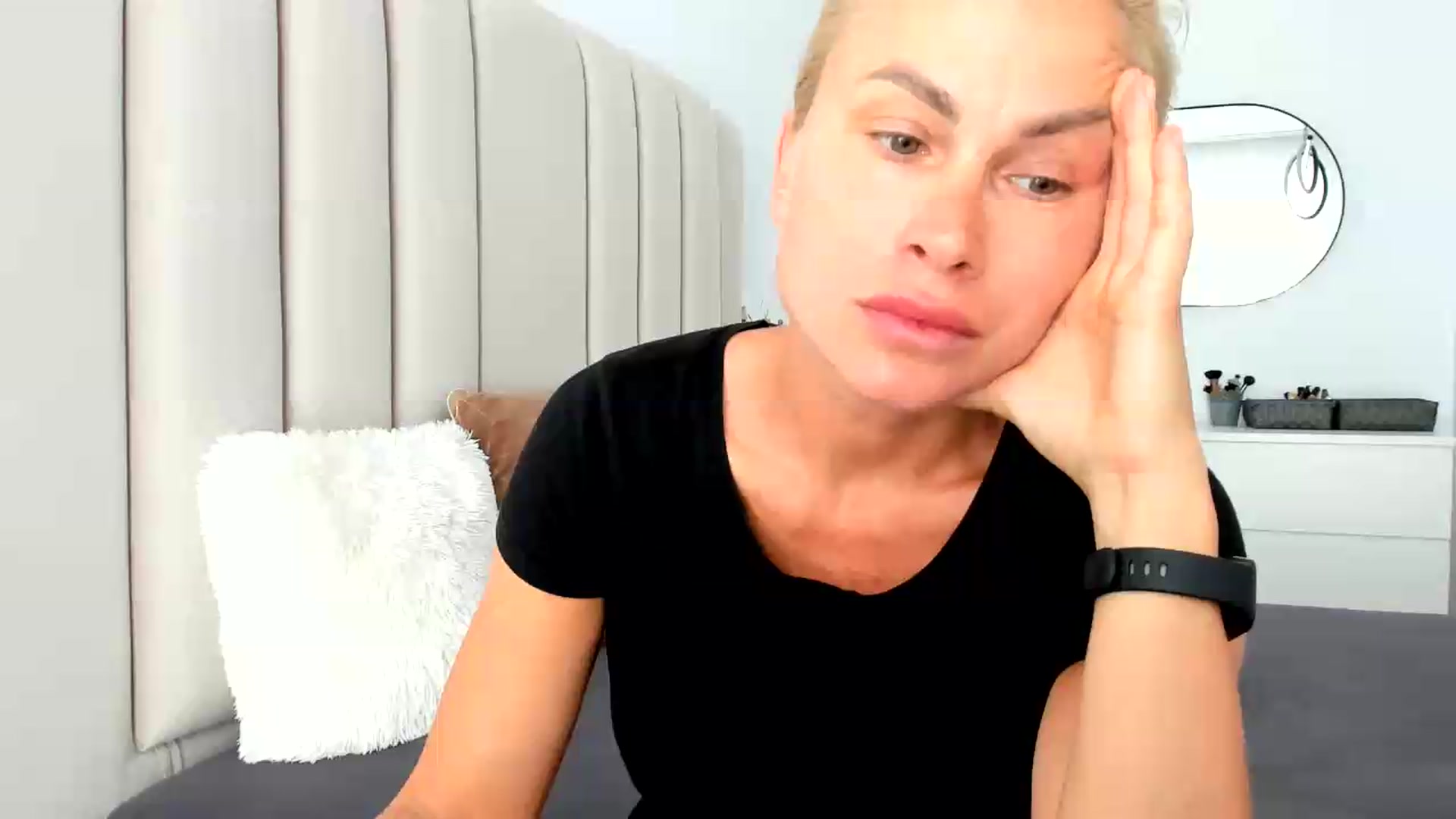 Gallery image thumbnail from FeelingLost's myfreecams stream on, 07/21/2026, 14:34 image 15 of 20
