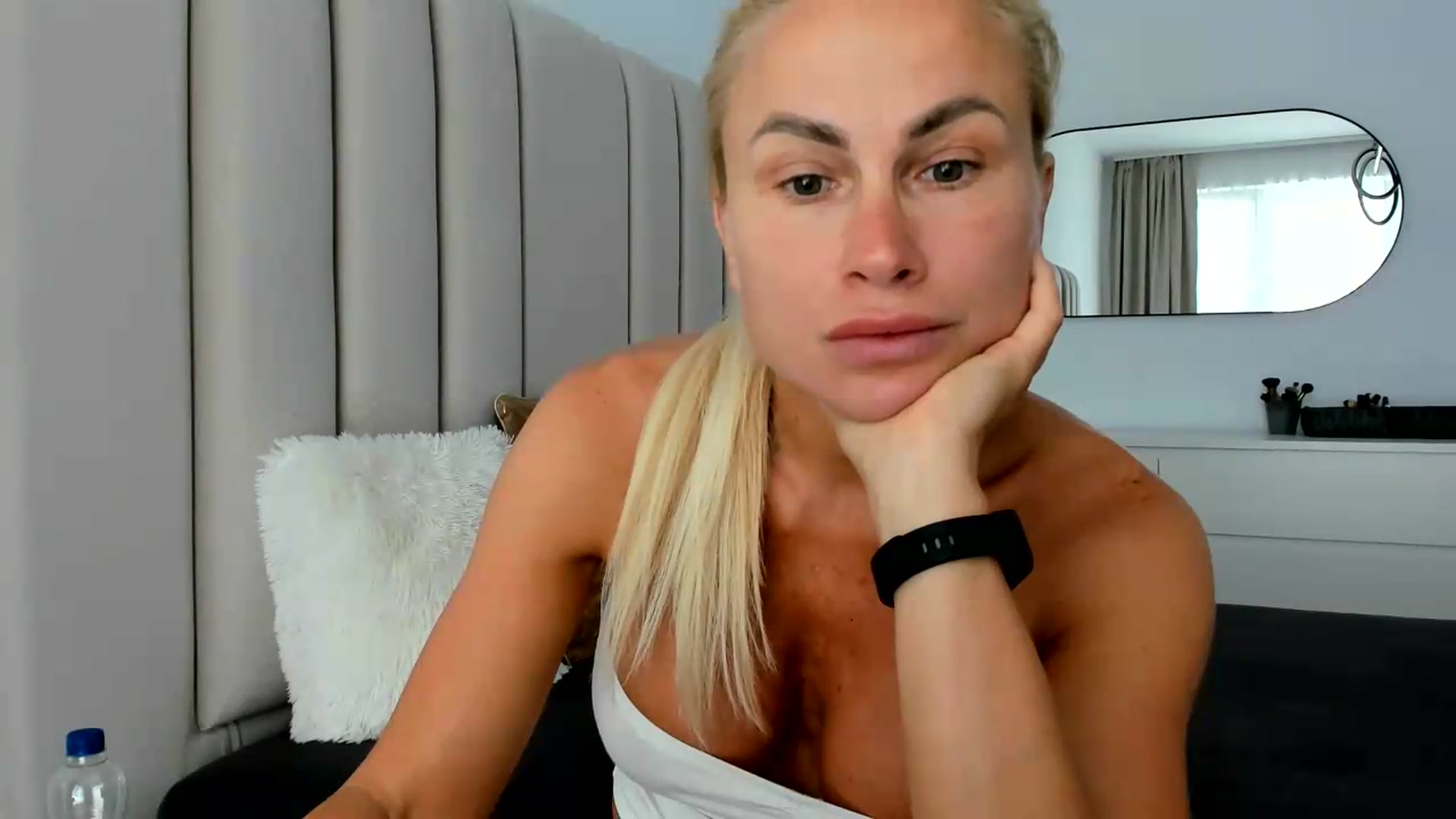 Gallery image thumbnail from FeelingLost's myfreecams stream on, 07/23/2026, 14:08 image 4 of 20