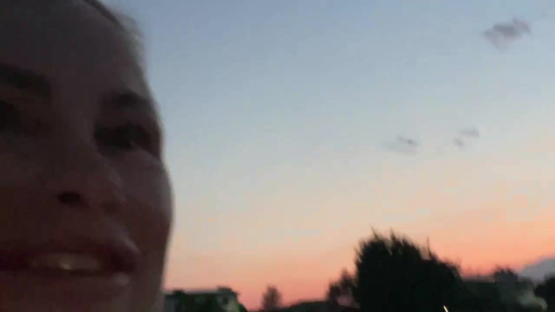 Gallery image thumbnail from FeelingLost's myfreecams stream on, 07/27/2026, 18:22 image 18 of 20