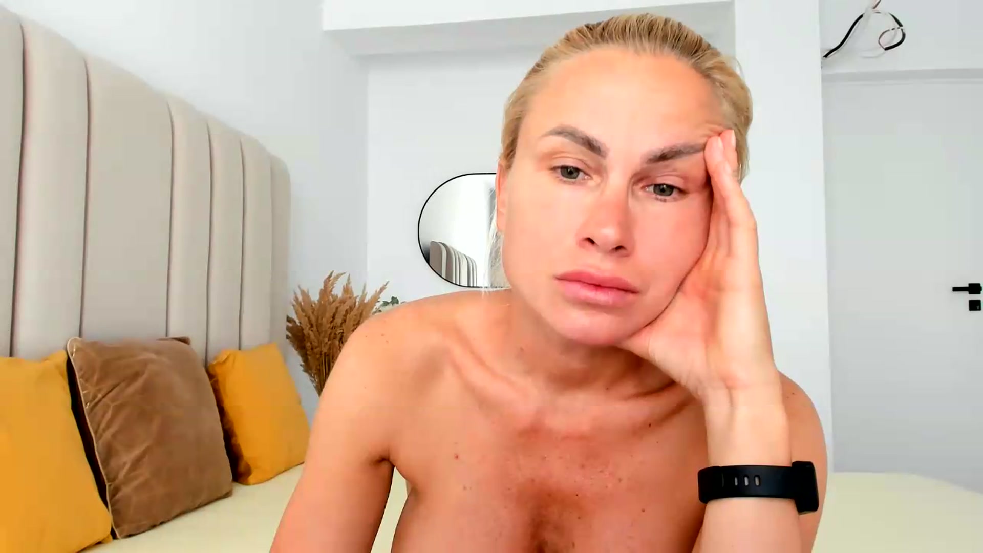 Gallery image thumbnail from FeelingLost's myfreecams stream on, 07/30/2026, 16:07 image 20 of 20