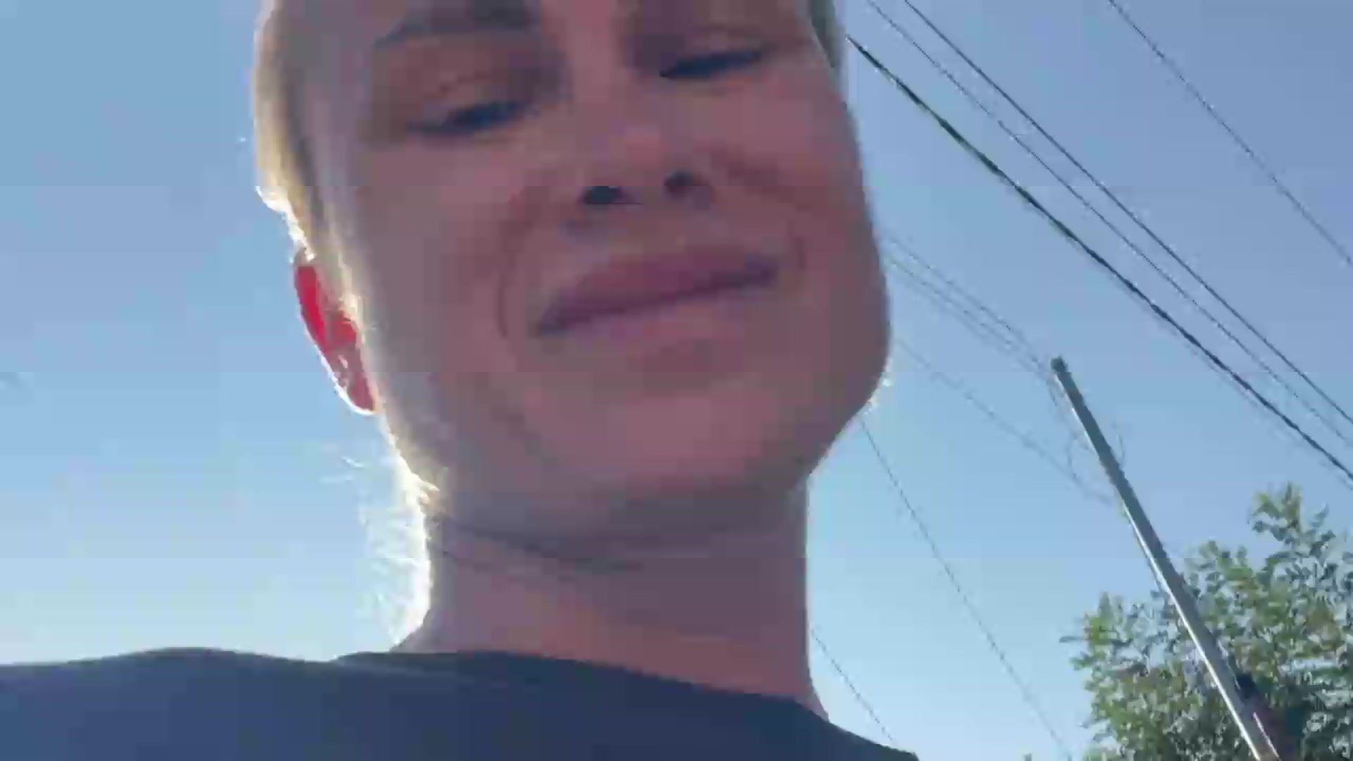 Gallery image thumbnail from FeelingLost's myfreecams stream on, 08/04/2026, 15:43 image 18 of 20