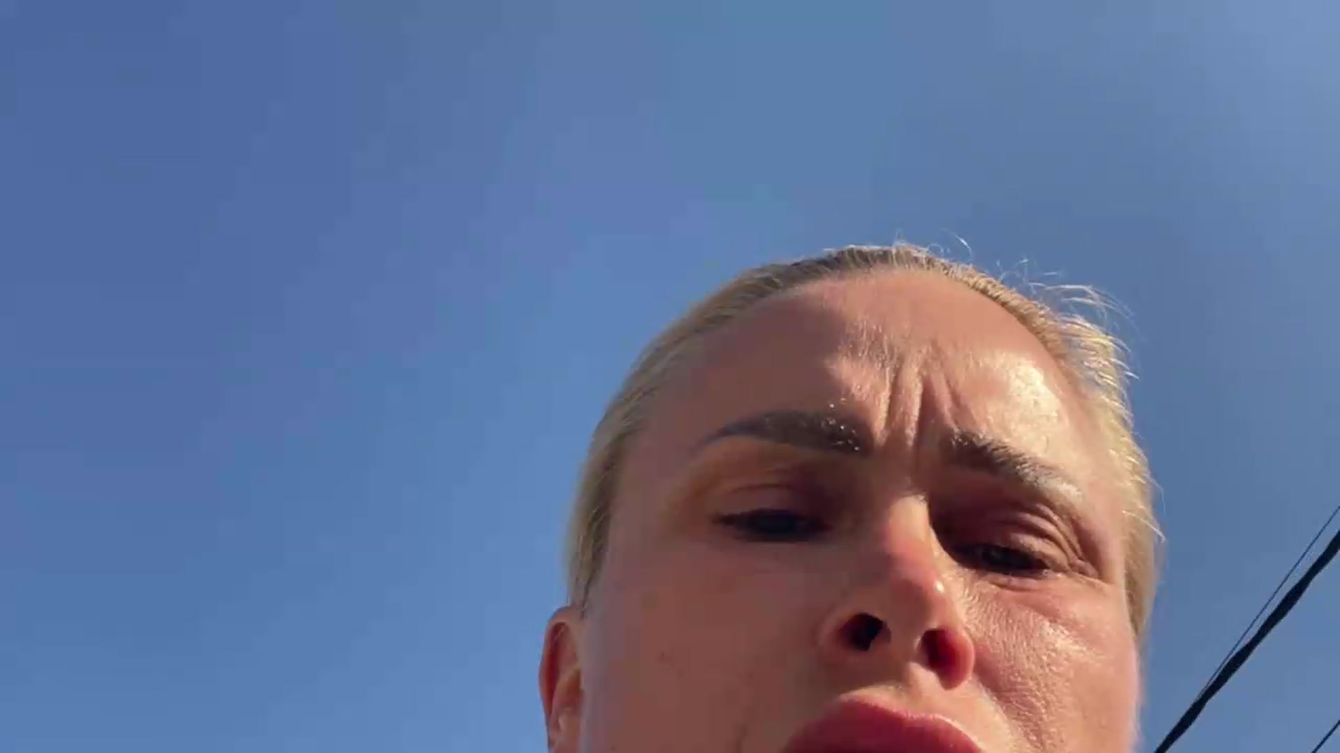 Gallery image thumbnail from FeelingLost's myfreecams stream on, 08/04/2026, 16:03 image 7 of 20