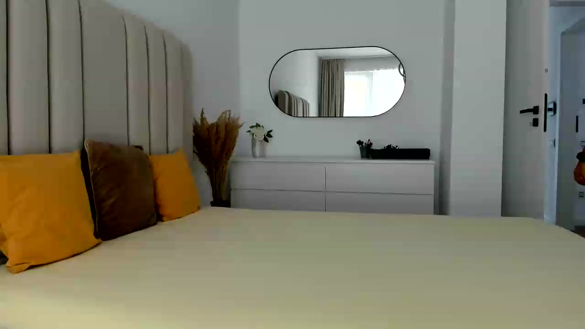 Gallery image thumbnail from FeelingLost's myfreecams stream on, 08/05/2026, 11:10 image 5 of 20