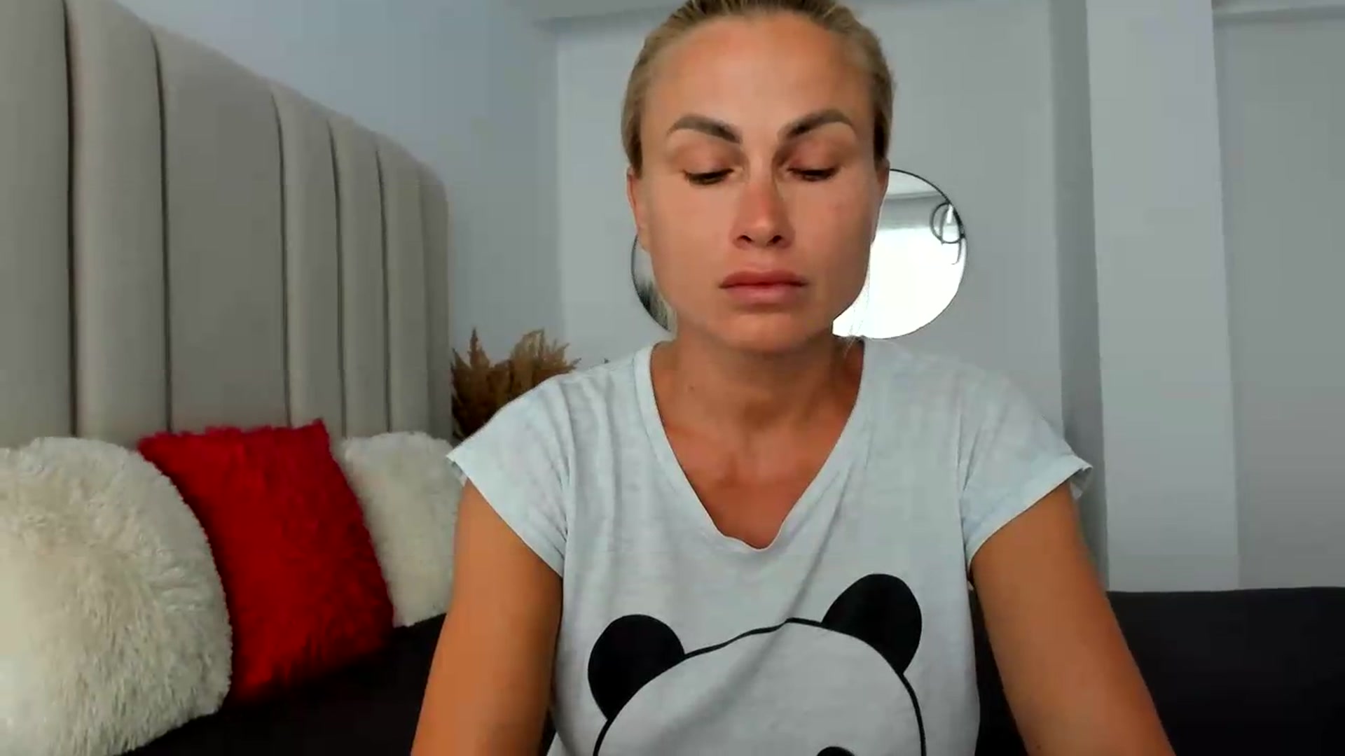 Gallery image thumbnail from FeelingLost's myfreecams stream on, 08/06/2026, 14:54 image 20 of 20