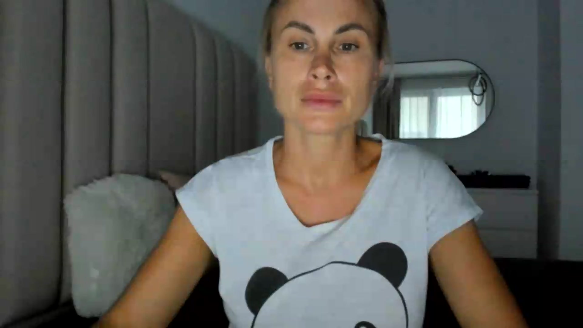 Gallery image thumbnail from FeelingLost's myfreecams stream on, 08/24/2026, 17:09 image 20 of 20