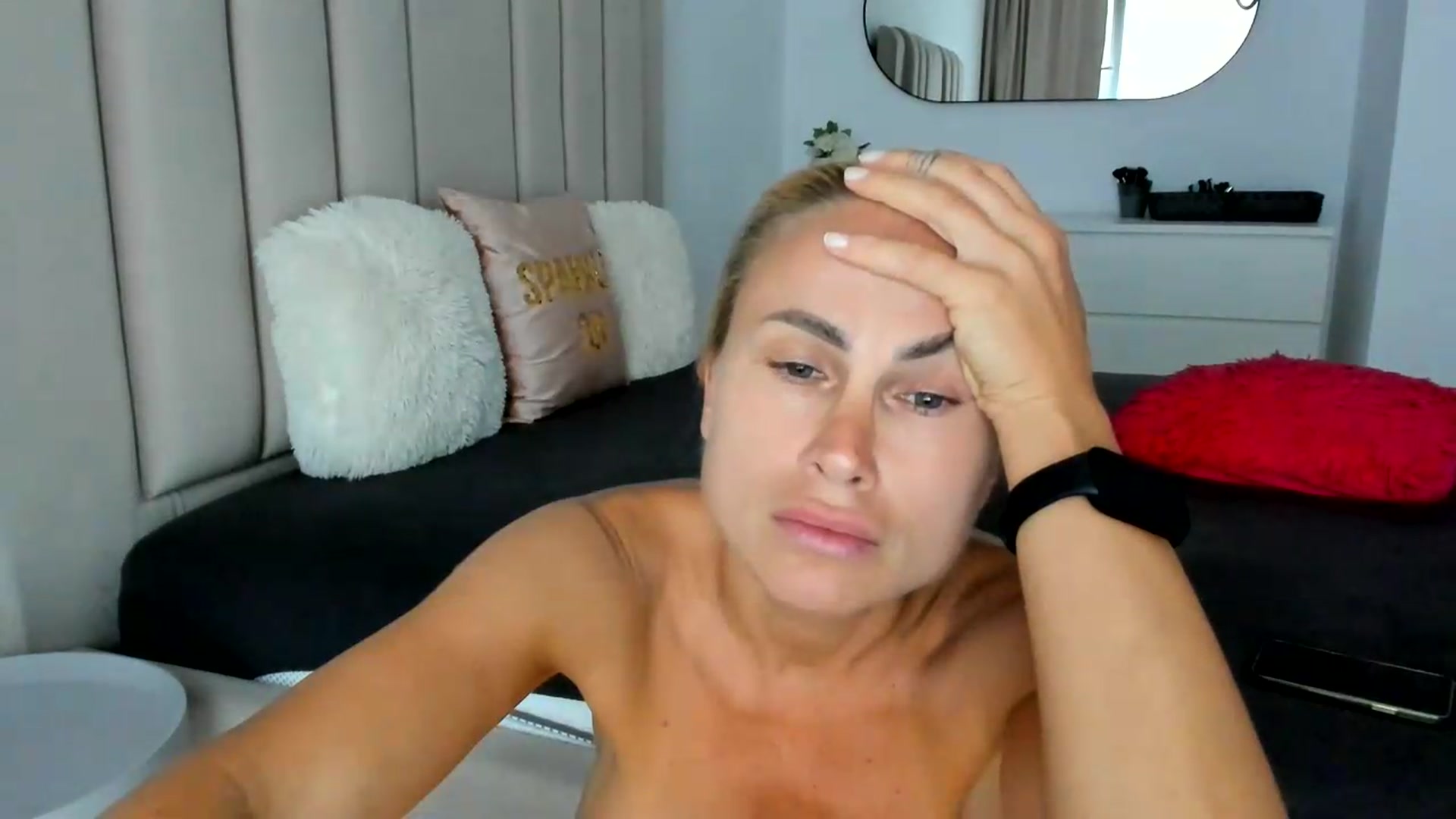 Gallery image thumbnail from FeelingLost's myfreecams stream on, 08/27/2026, 16:03 image 18 of 20
