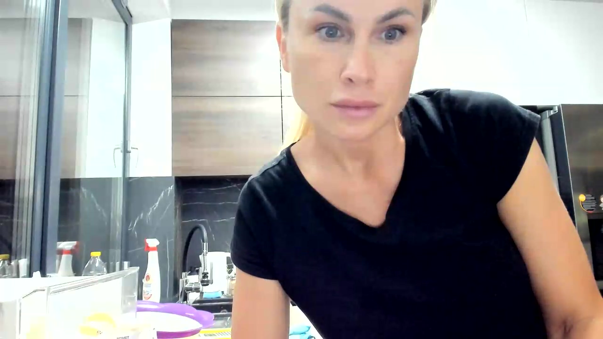 Gallery image thumbnail from FeelingLost's myfreecams stream on, 09/01/2026, 19:04 image 3 of 20