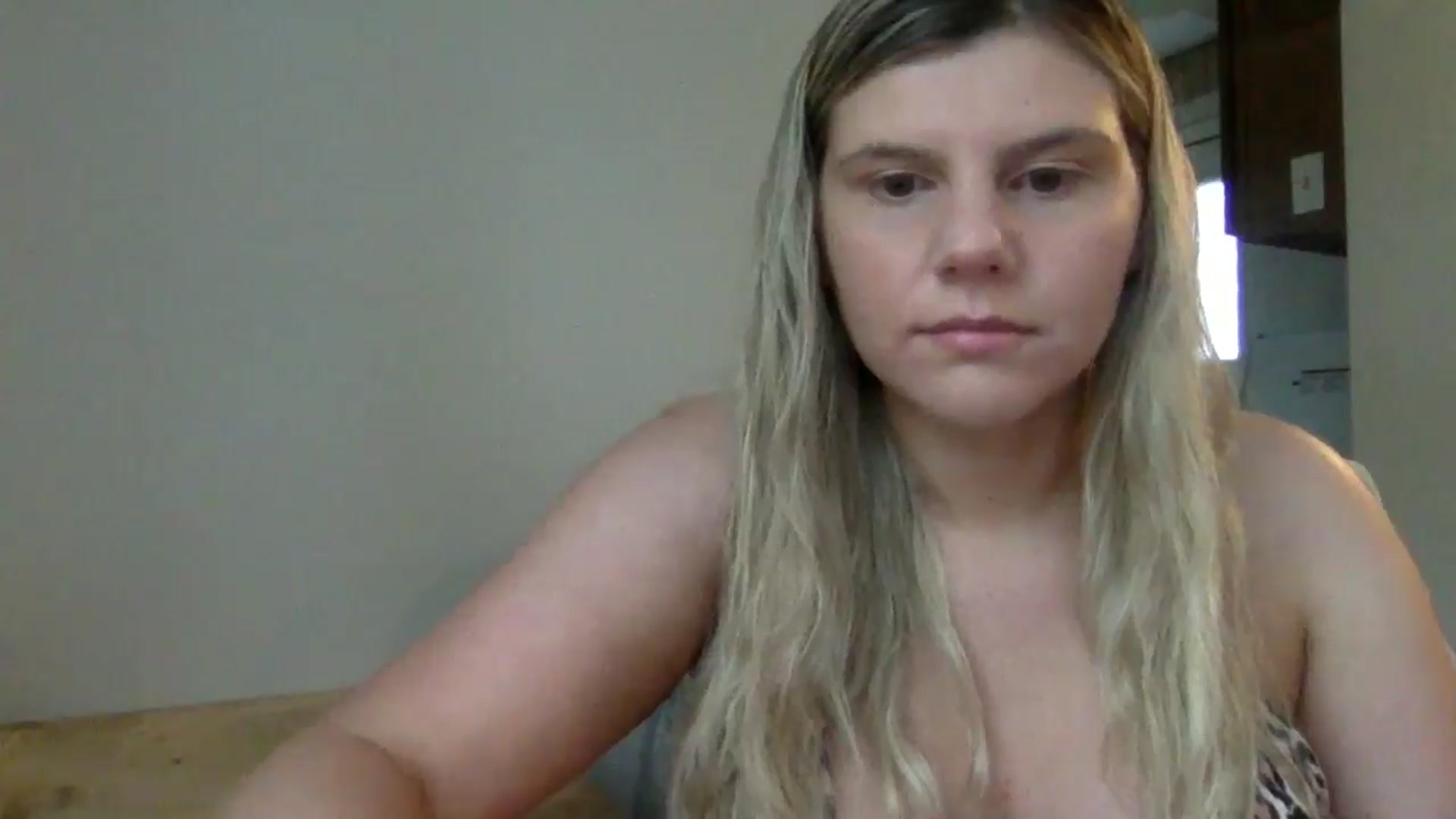 Gallery image thumbnail from Feetgirl33's myfreecams stream on, 05/29/2025, 11:35 image 19 of 20