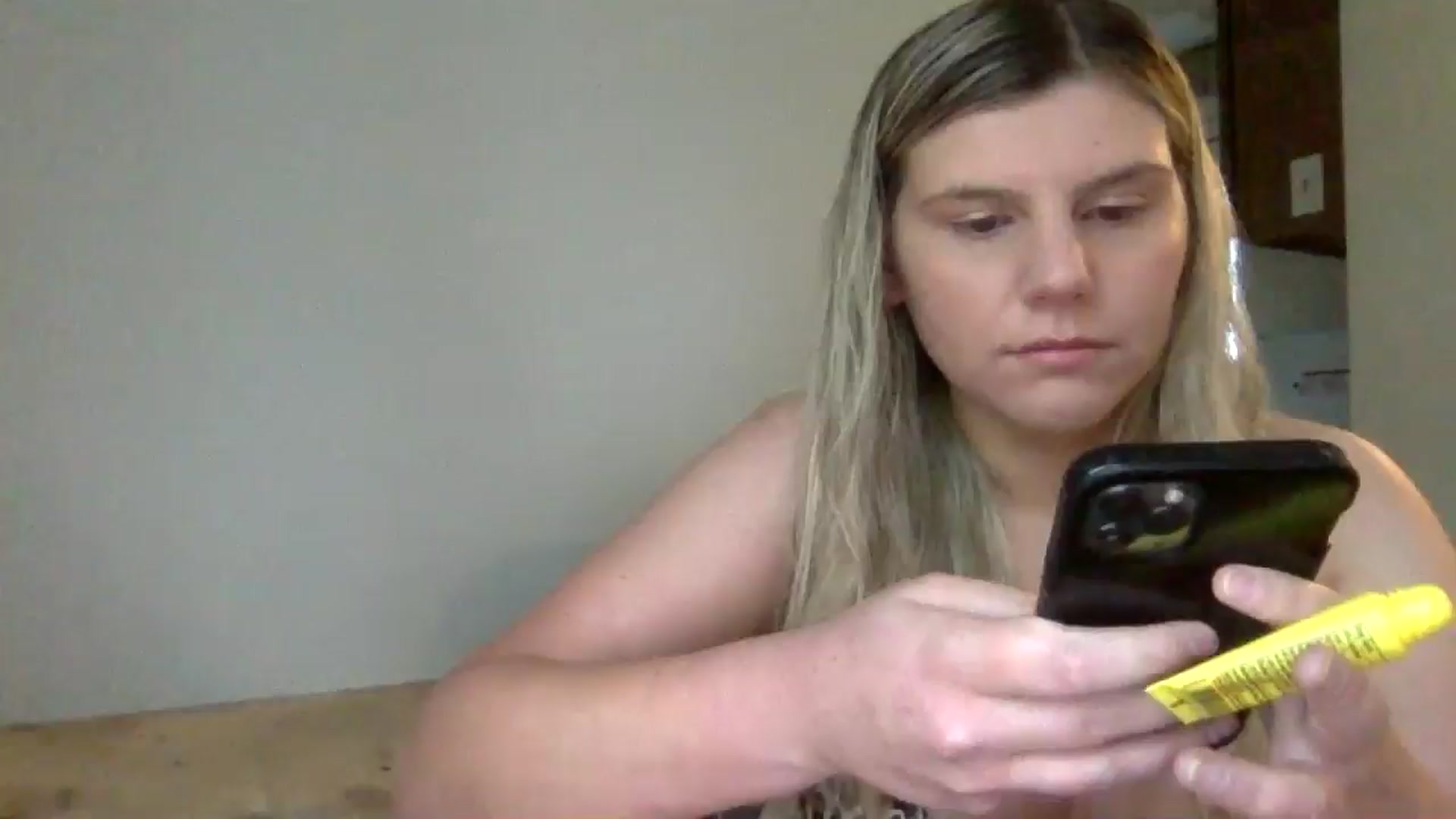 Gallery image thumbnail from Feetgirl33's myfreecams stream on, 05/29/2025, 11:35 image 3 of 20