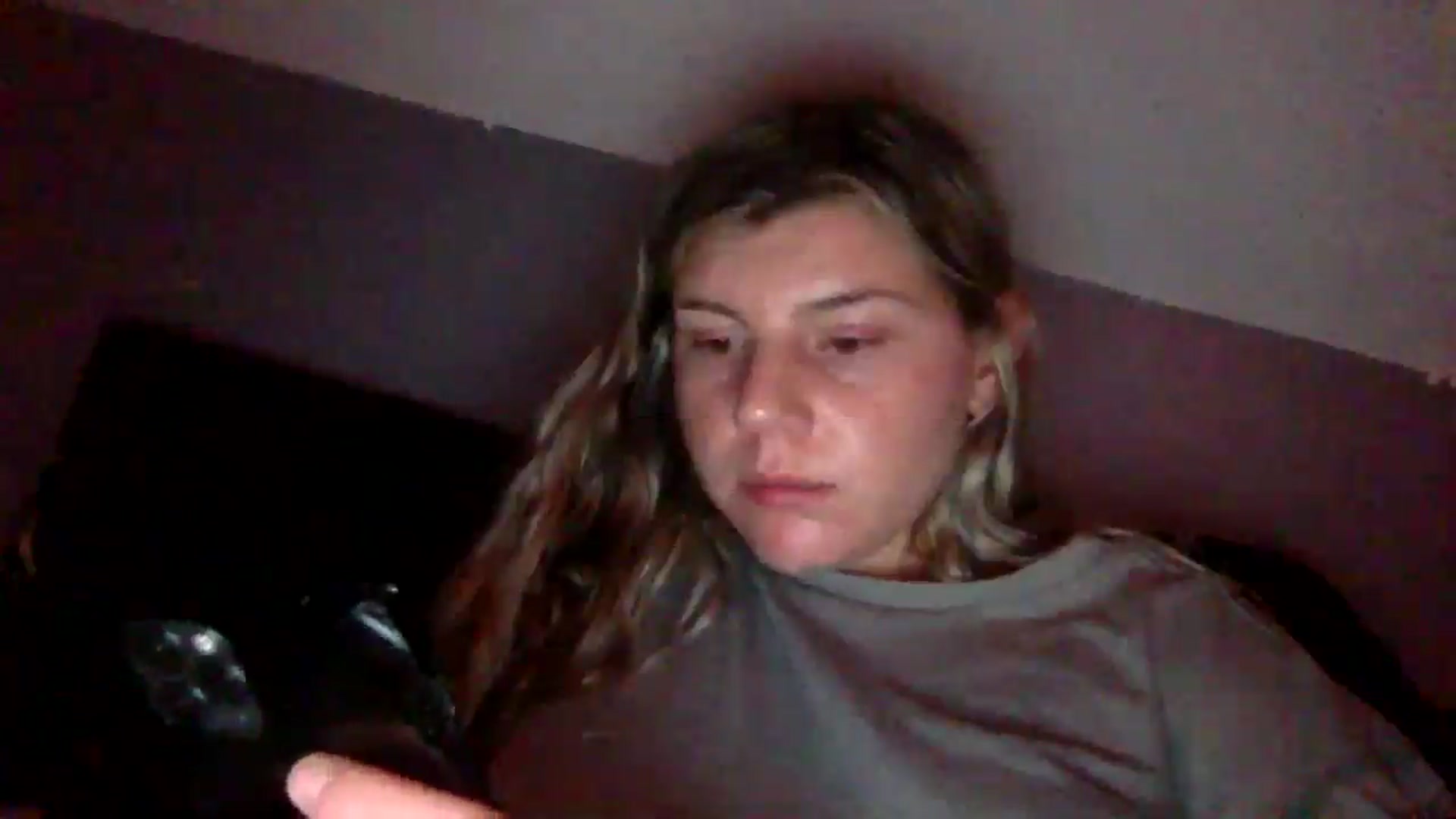 Gallery image thumbnail from Feetgirl33's myfreecams stream on, 09/19/2025, 08:27 image 12 of 20