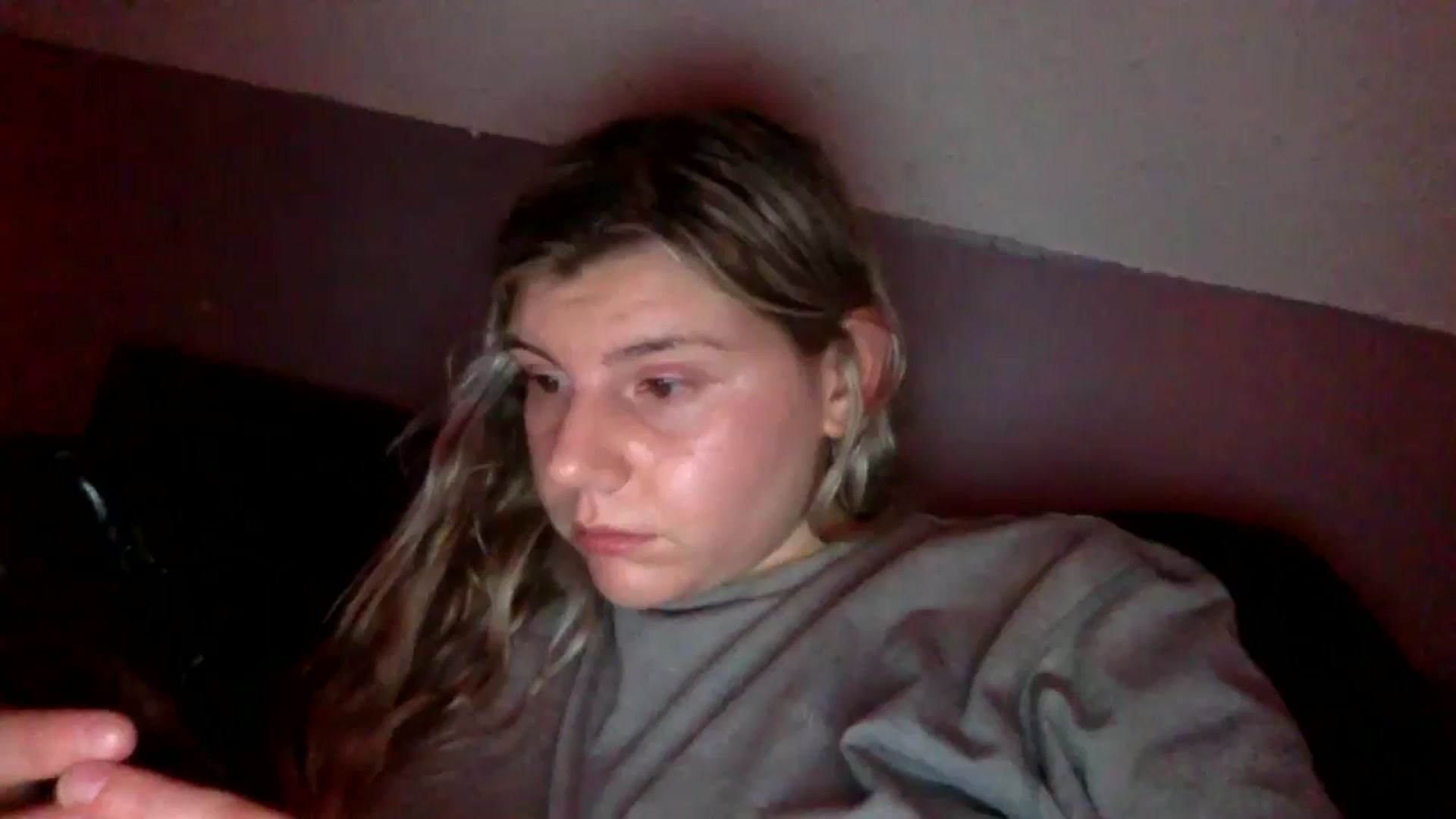 Gallery image thumbnail from Feetgirl33's myfreecams stream on, 09/19/2025, 08:27 image 17 of 20