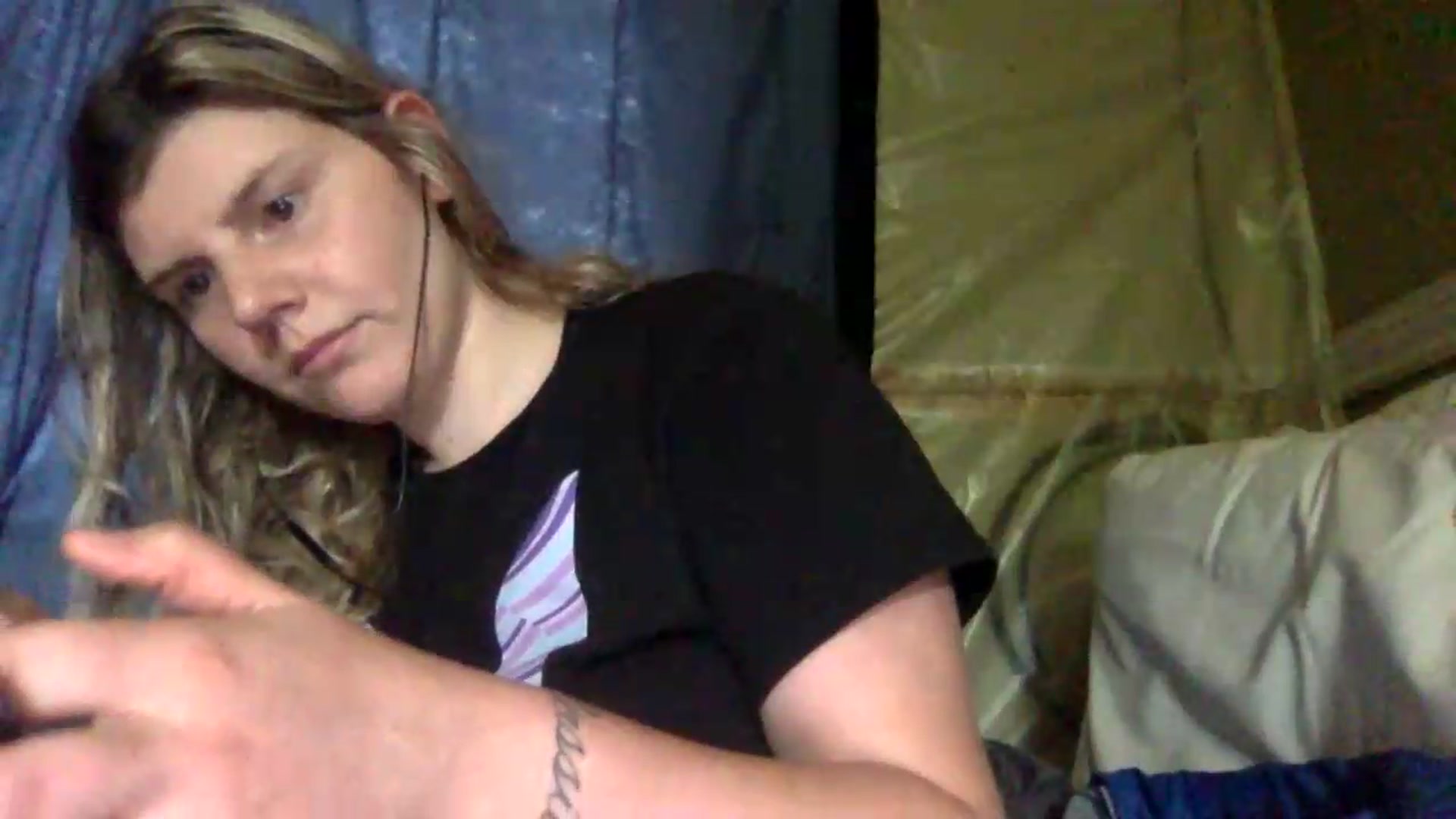 Gallery image thumbnail from Feetgirl33's myfreecams stream on, 08/16/2026, 18:05 image 13 of 20