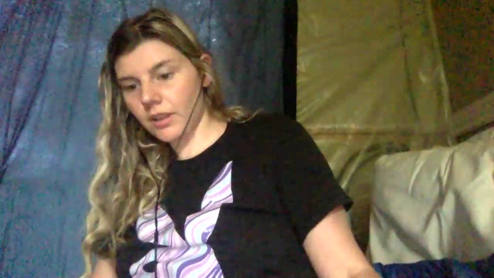 Gallery image thumbnail from Feetgirl33's myfreecams stream on, 08/16/2026, 18:05 image 20 of 20