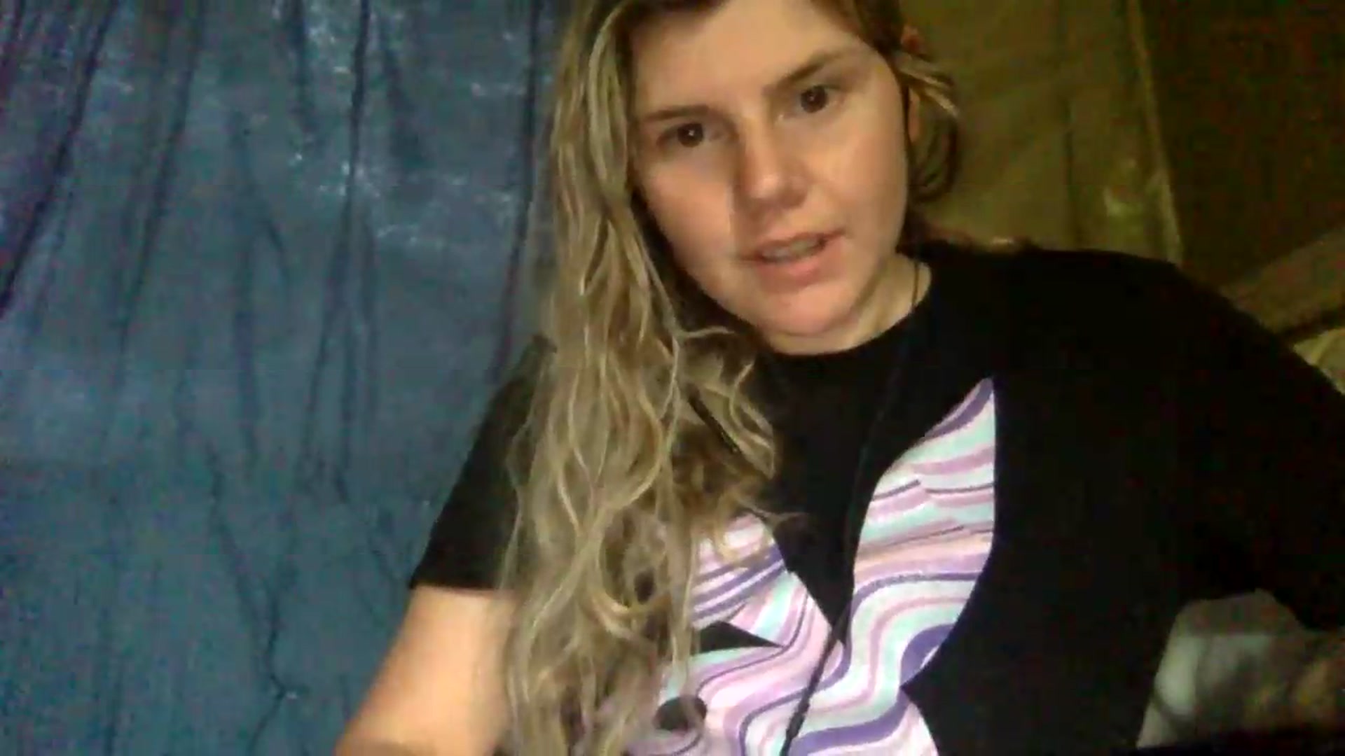 Gallery image thumbnail from Feetgirl33's myfreecams stream on, 08/16/2026, 18:05 image 6 of 20