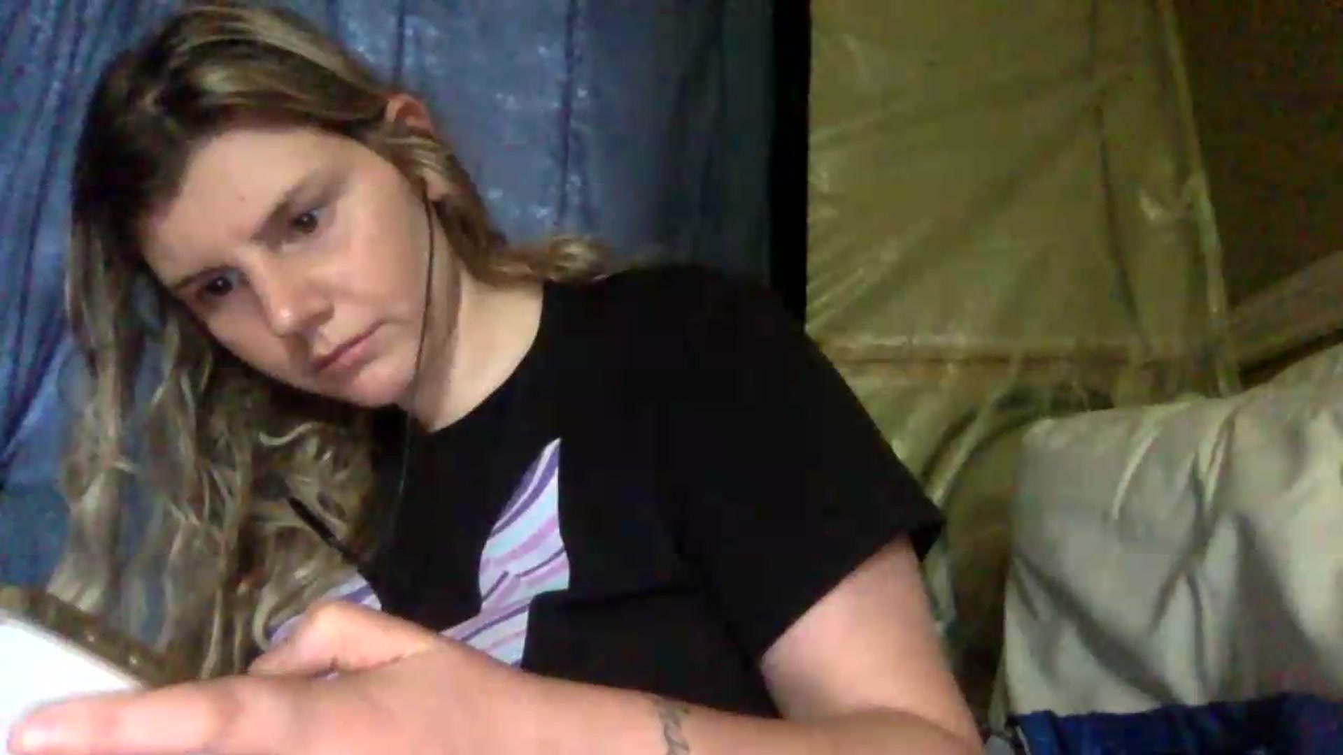 Gallery image thumbnail from Feetgirl33's myfreecams stream on, 08/16/2026, 18:05 image 11 of 20