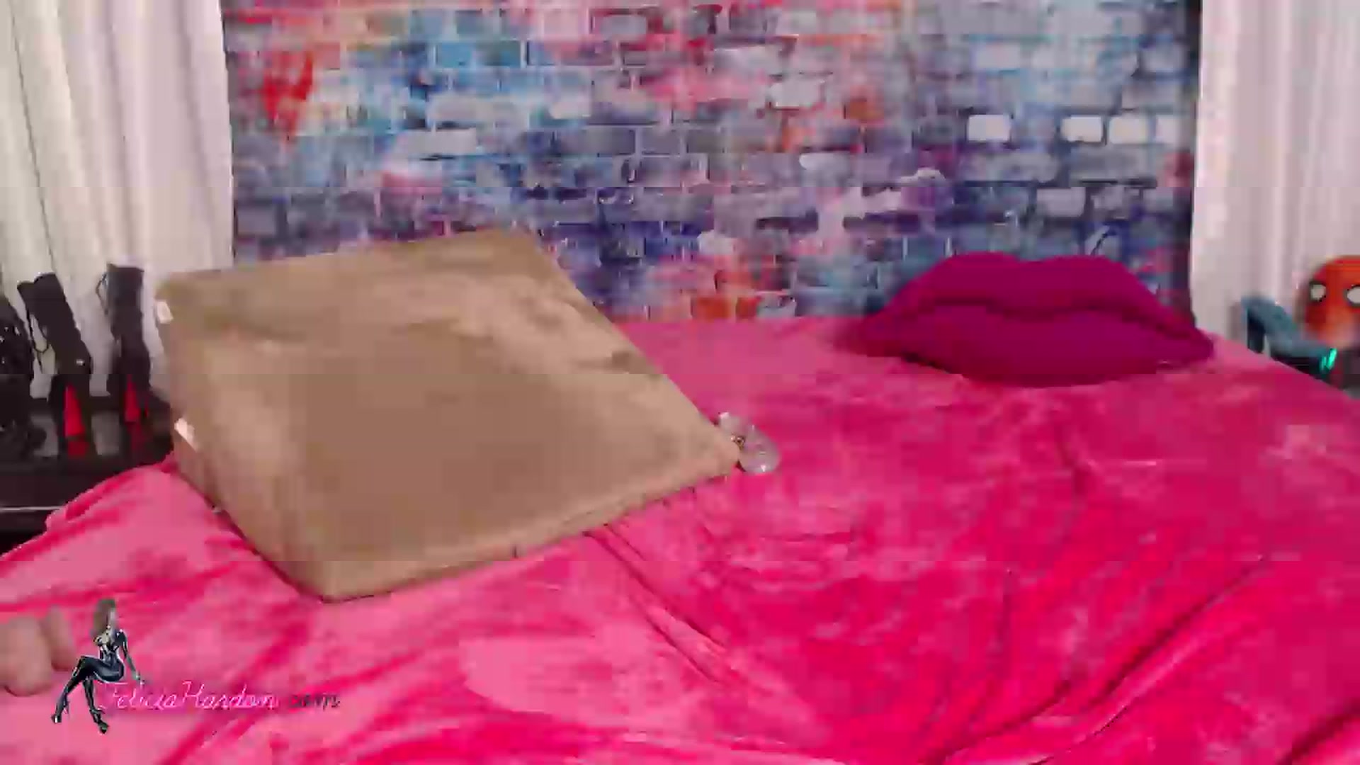 Gallery image thumbnail from FeliciaHardon's myfreecams stream on, 06/03/2026, 01:39 image 12 of 20