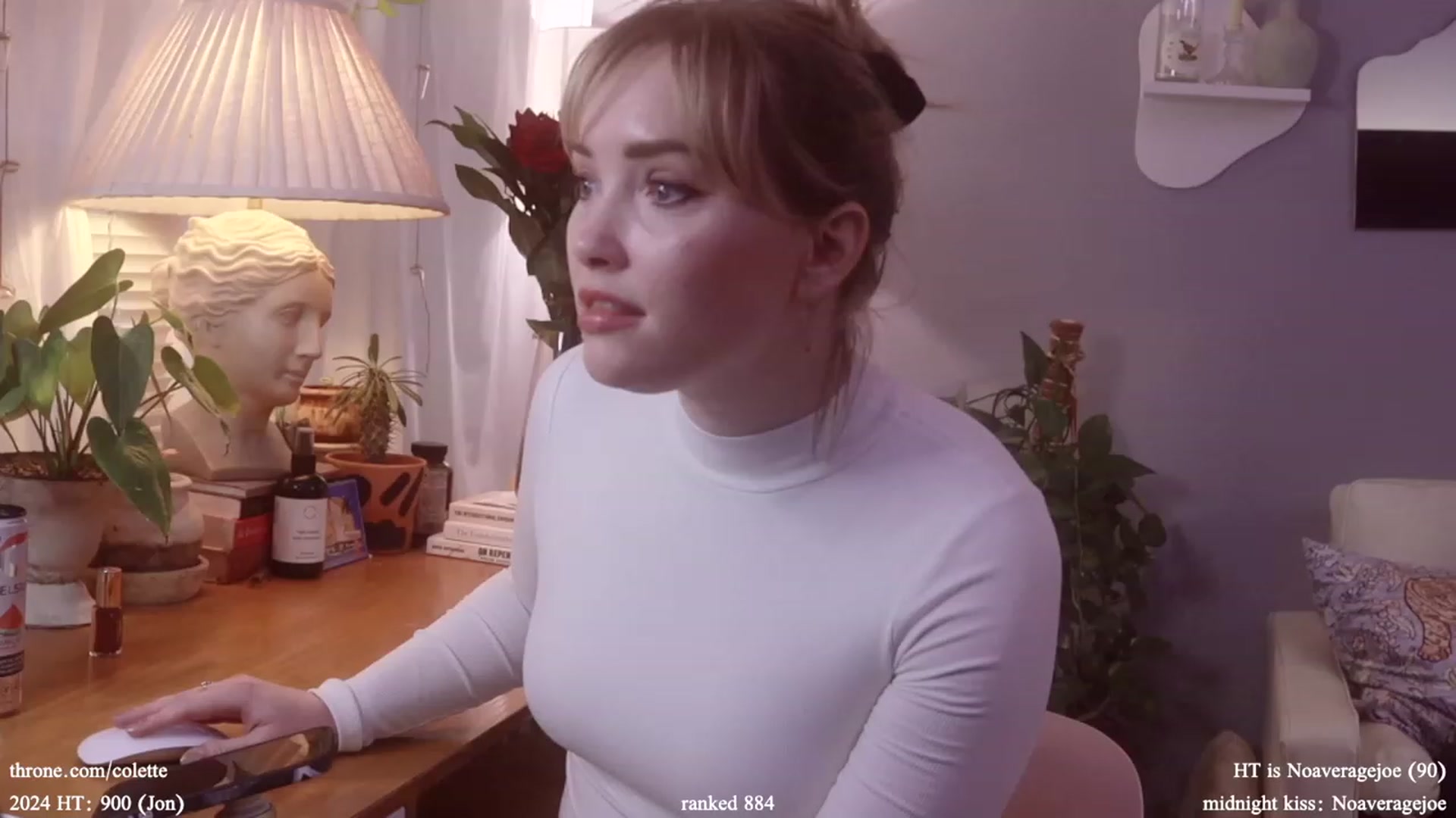 Gallery image thumbnail from Femme's myfreecams stream on, 01/09/2024, 17:45 image 16 of 20