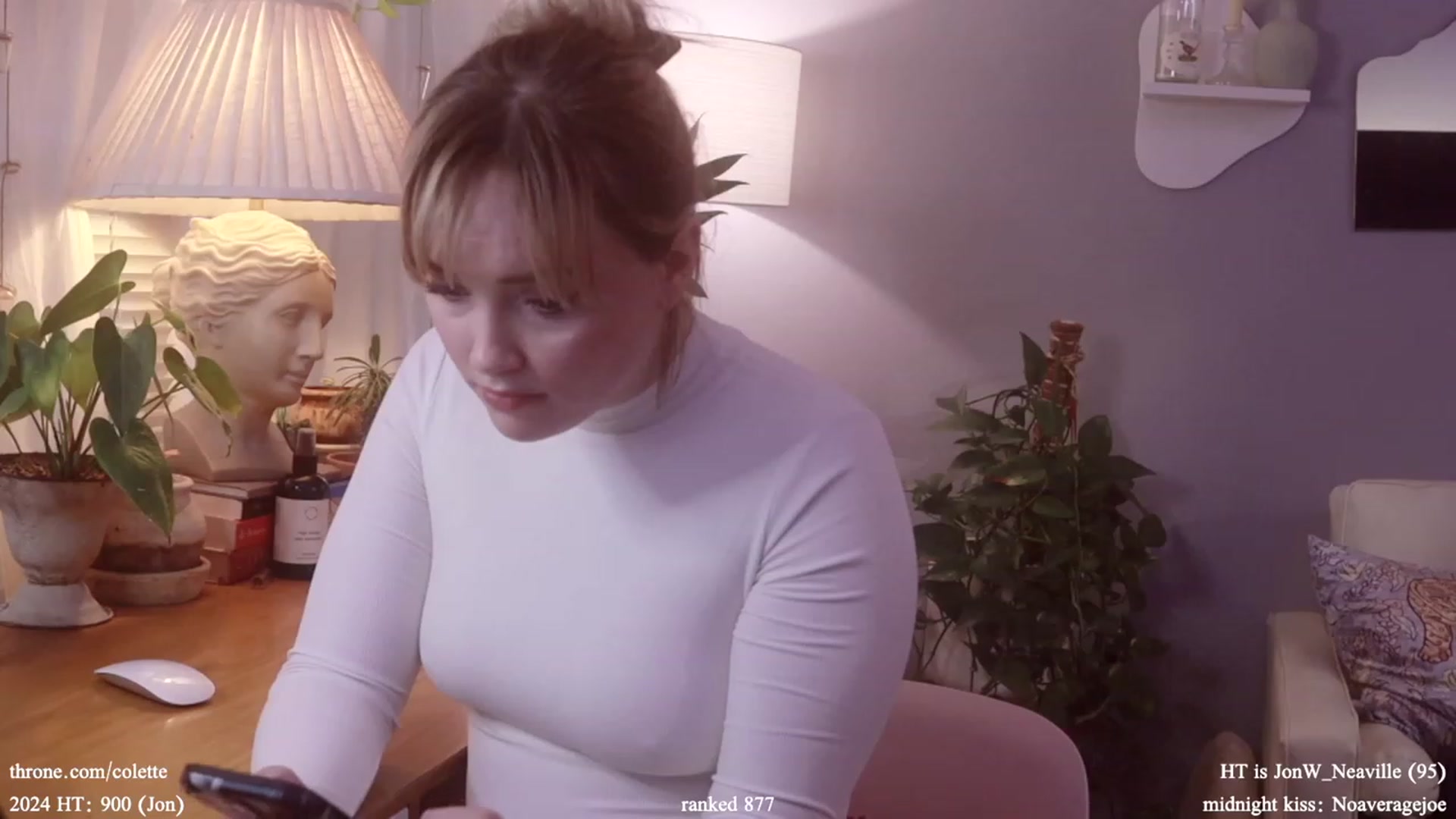 Gallery image thumbnail from Femme's myfreecams stream on, 01/09/2024, 17:45 image 20 of 20
